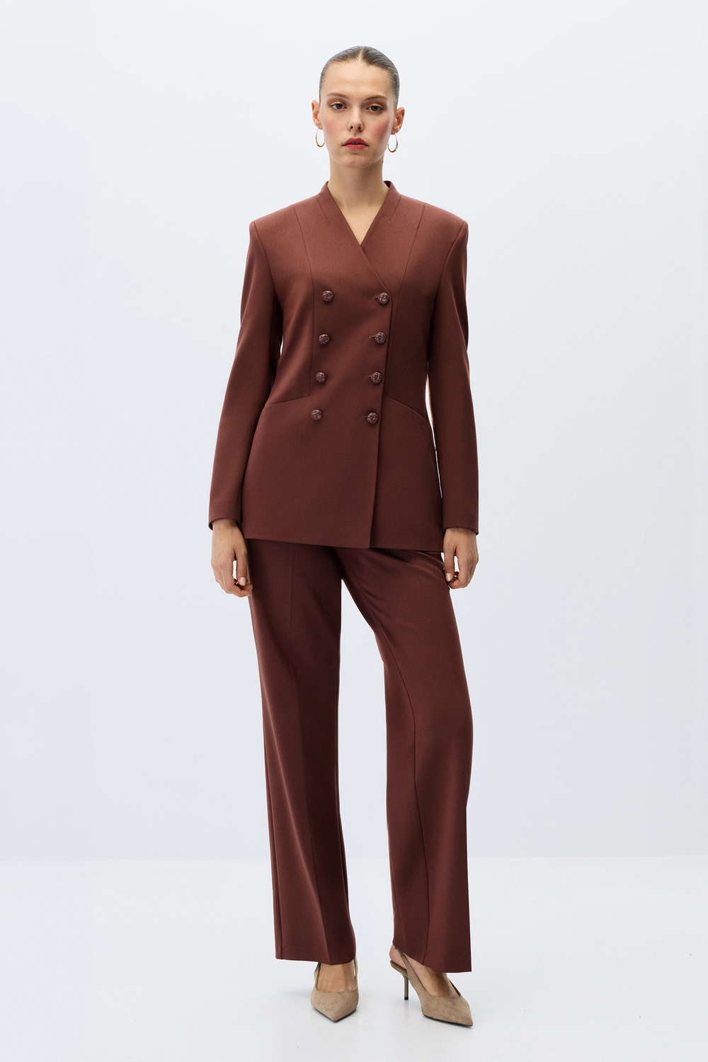 2127-0156 SUIT (P)