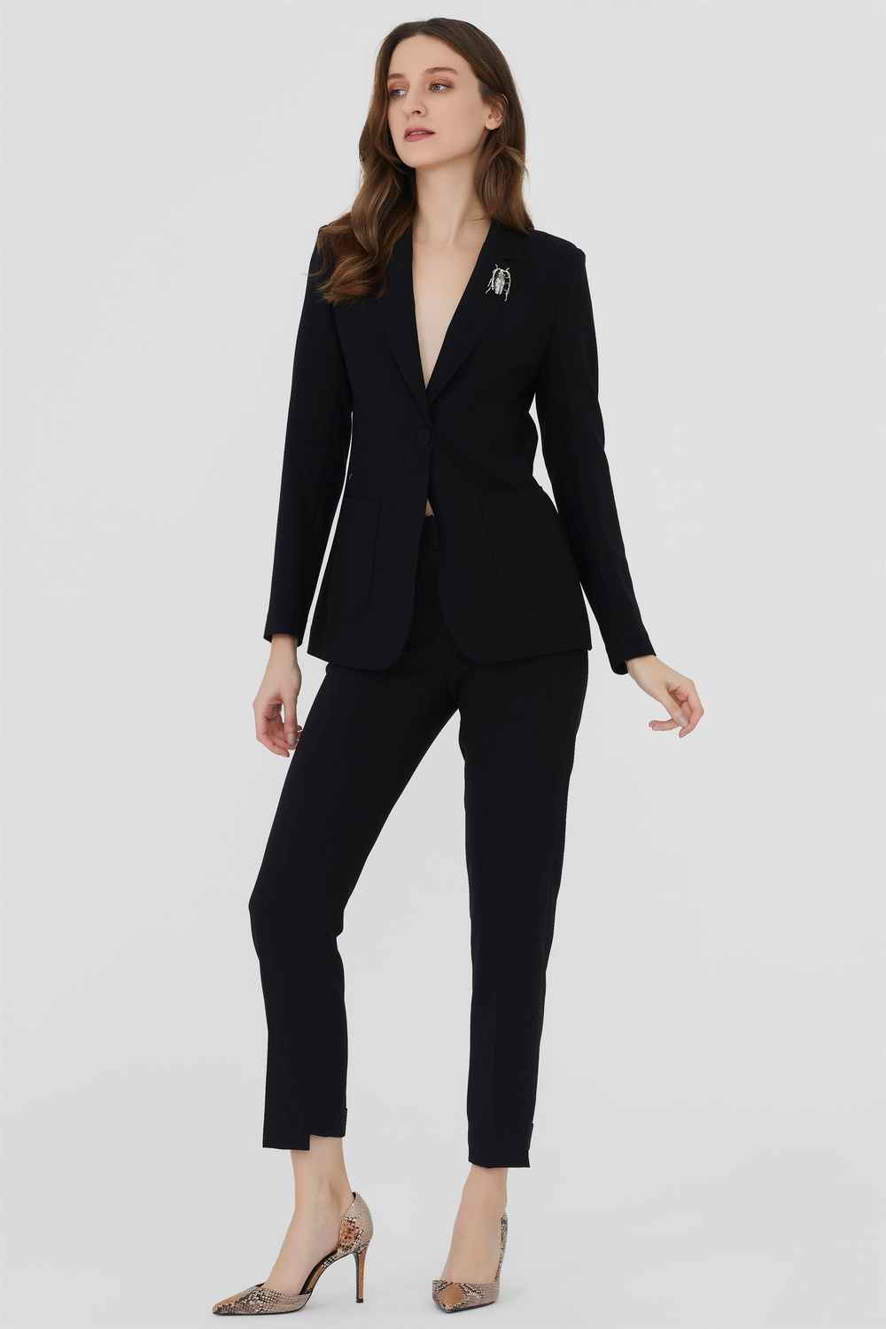 BROOCH ACCESSORIES JACKET PANTS