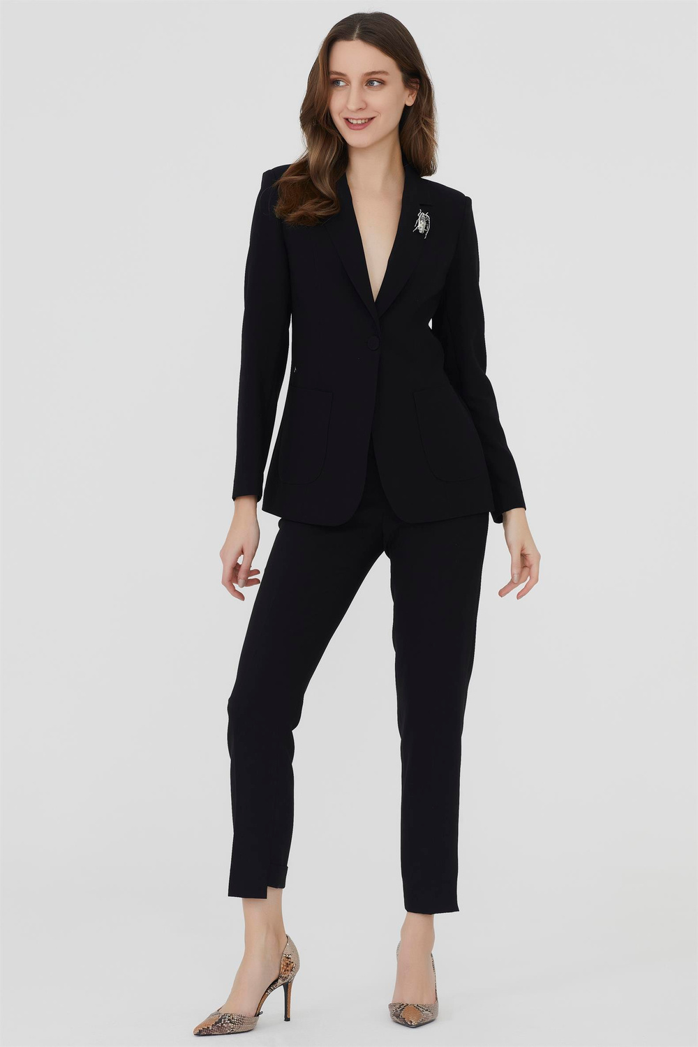 BROOCH ACCESSORIES JACKET PANTS