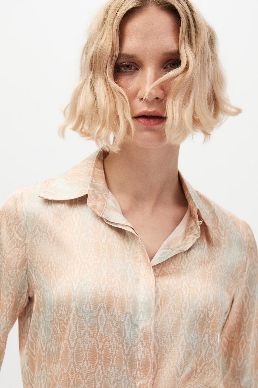 4370-0214 BLOUSE