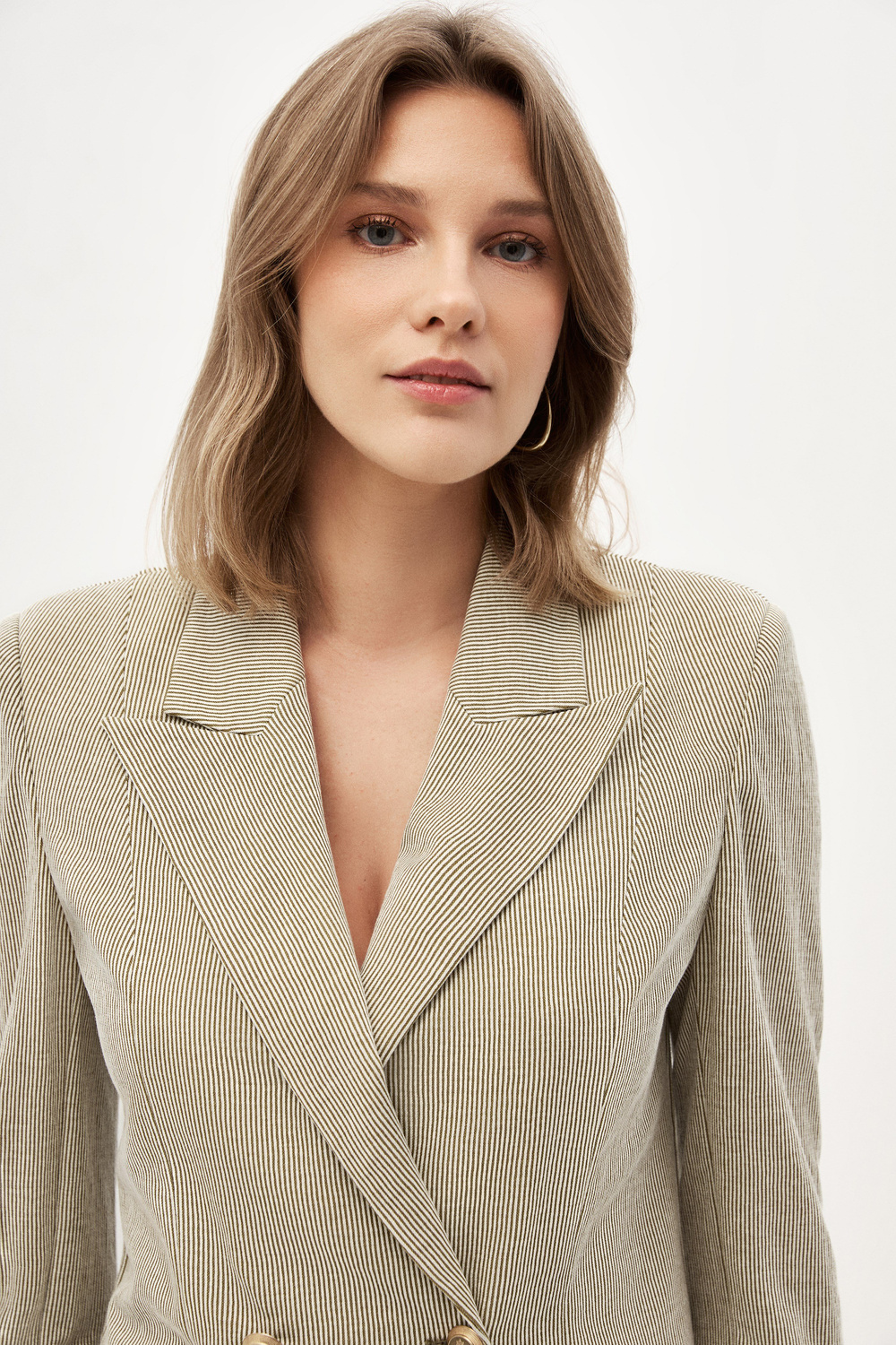 SLEEVE DETAILED STRIP JACKET PANTS SUIT