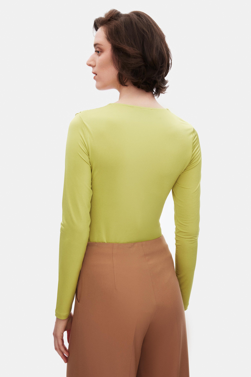 Aksesuar Detaylı Body