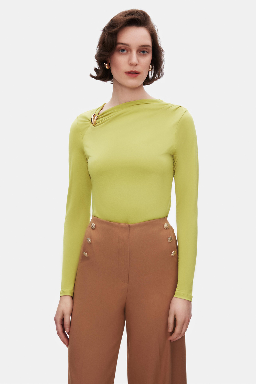 Aksesuar Detaylı Body