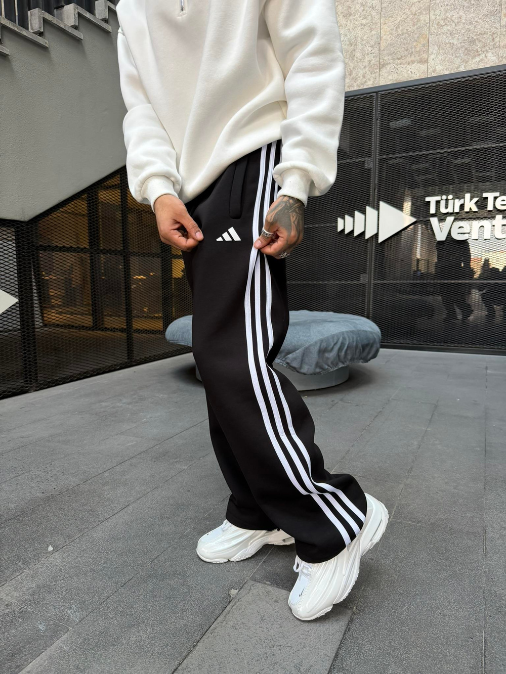 3 İplik Premium Üç Şeritli Enjeksiyon Baggy Eşofman - Siyah