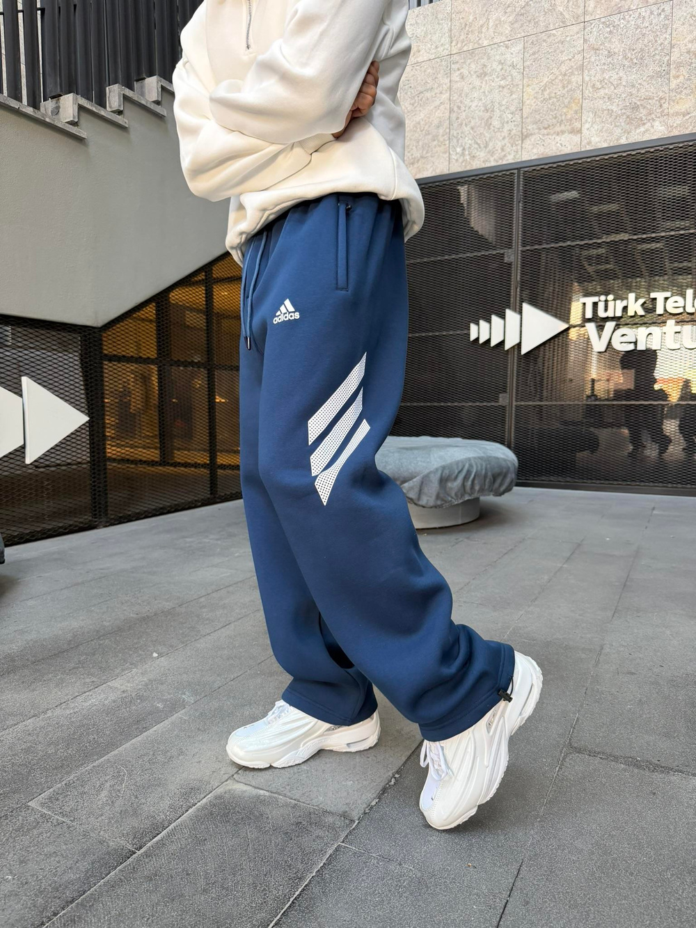 3 İplik Premium Yan Şerit Baskı Eşofman - İndigo