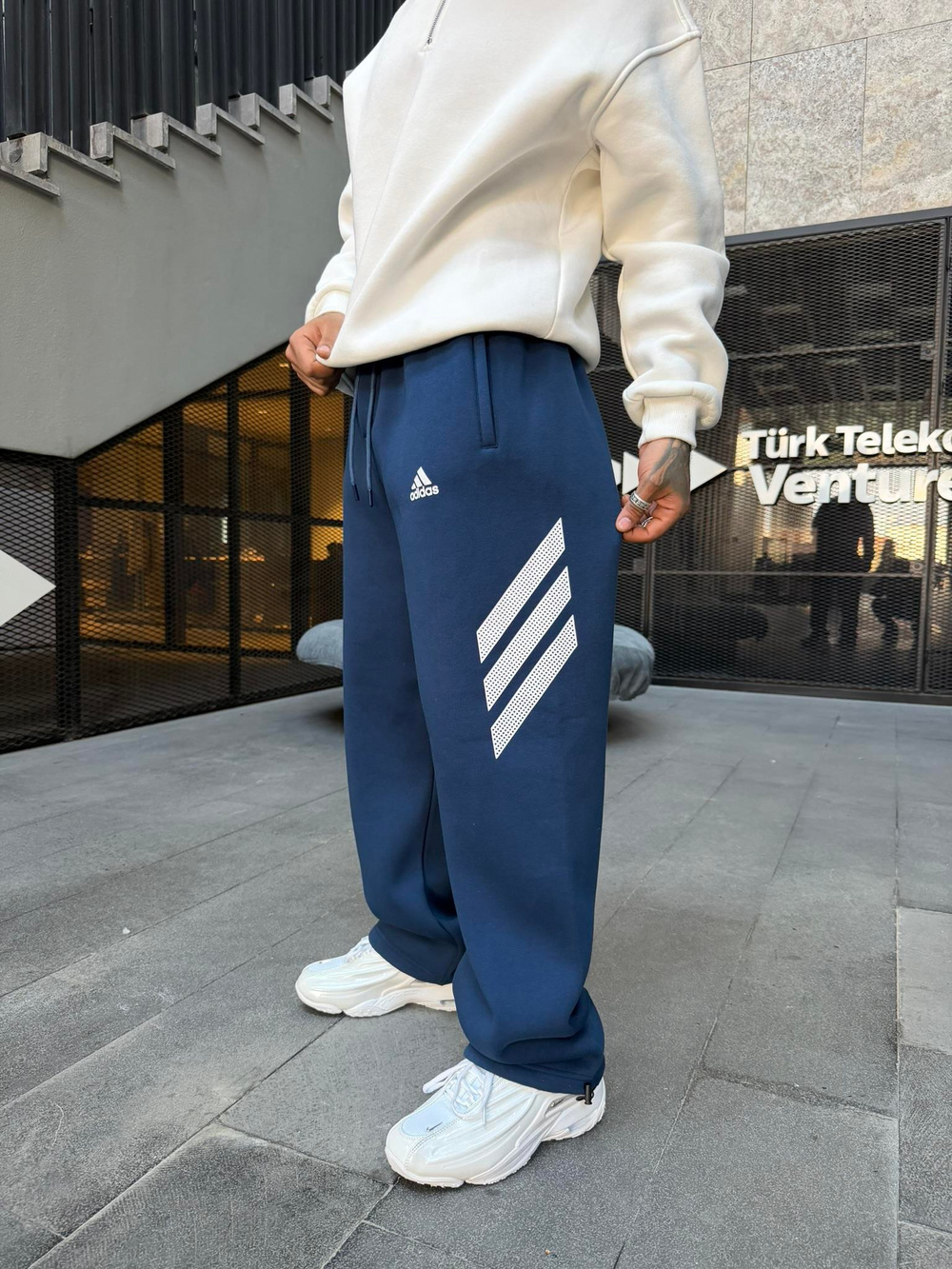 3 İplik Premium Yan Şerit Baskı Eşofman - İndigo