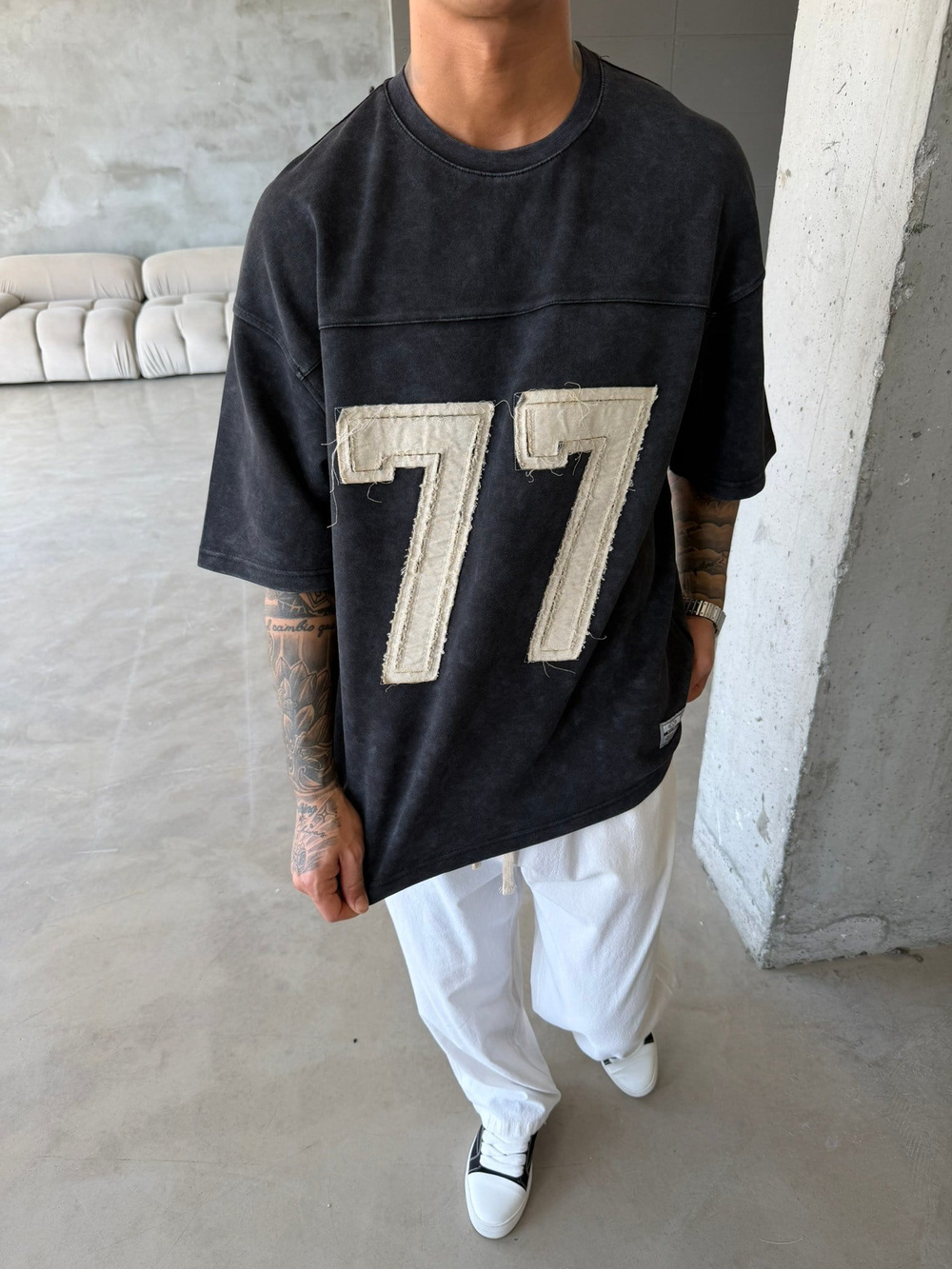 77 Pacht Detaylı Premium Yıkamalı Acid T-Shirt - Siyah