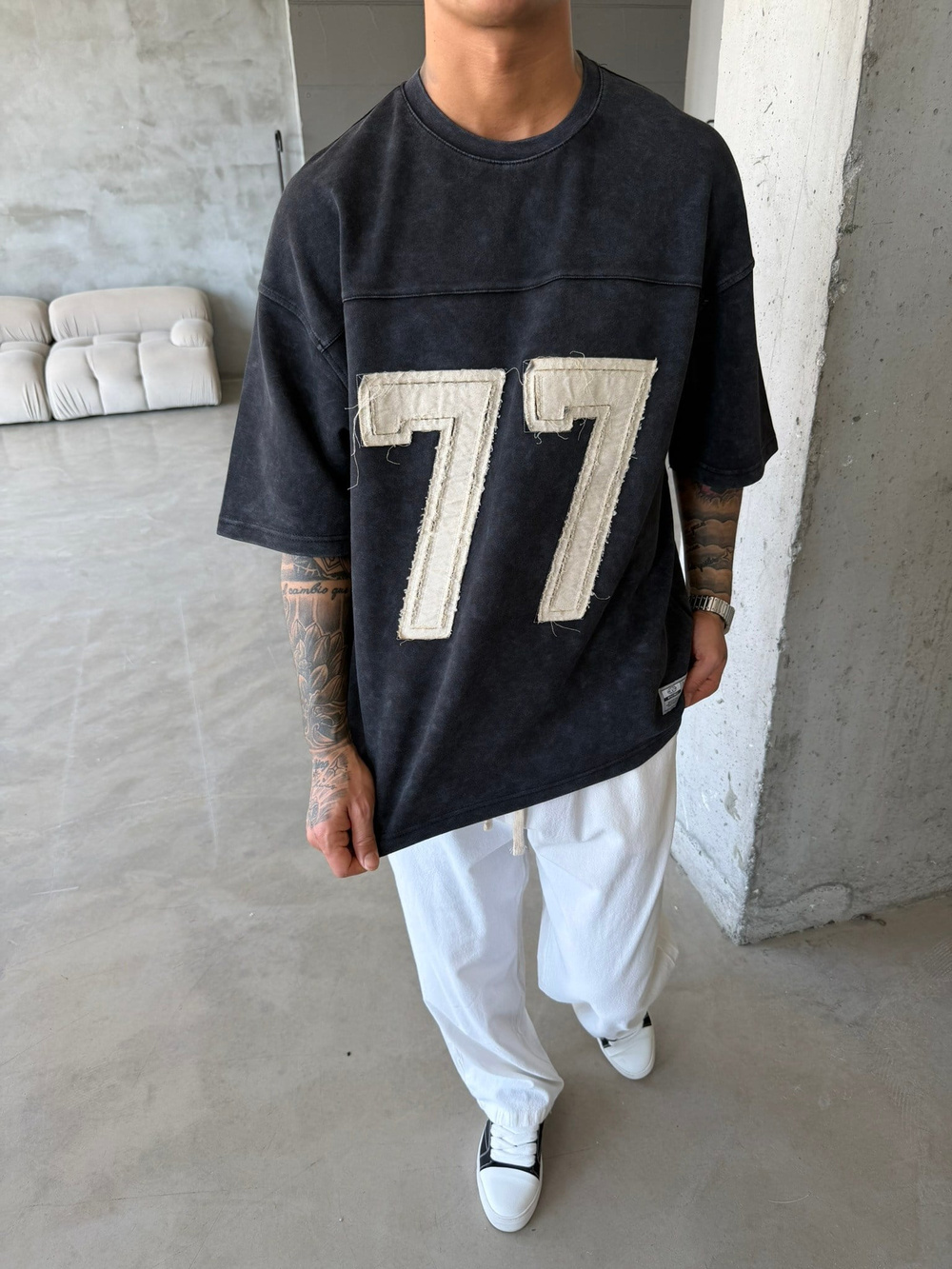 77 Pacht Detaylı Premium Yıkamalı Acid T-Shirt - Siyah