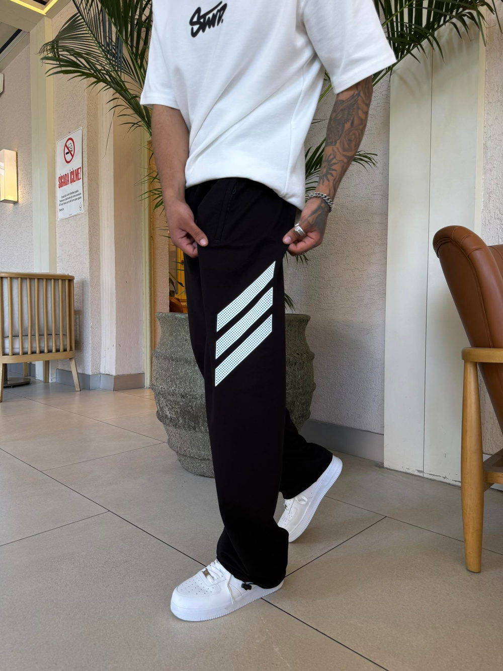 AD Büyük Yan Baskı 3 İplik Eşfoman  - Siyah