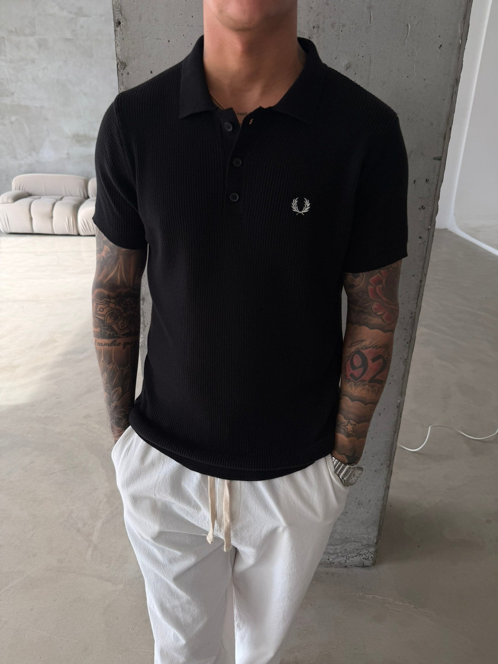 Basic Regular Nakışlı Düğmeli Yaka T-Shirt - Siyah