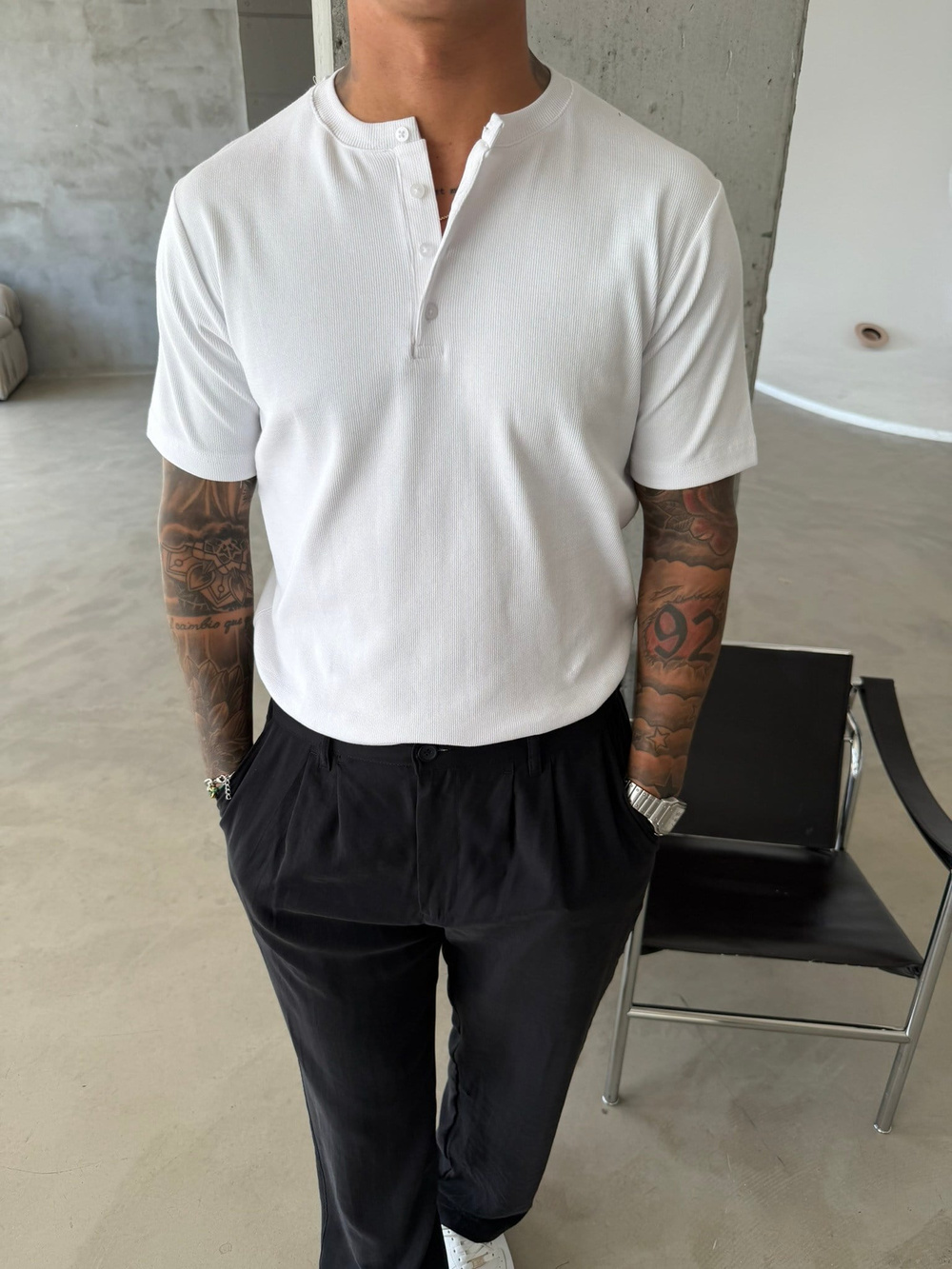 Dokulu Henly Yaka Basic T-Shirt - Beyaz