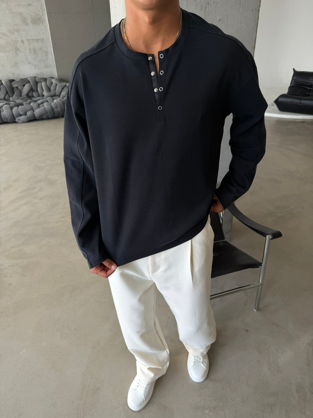 Düğmeli Henly Yaka Premium Sweat