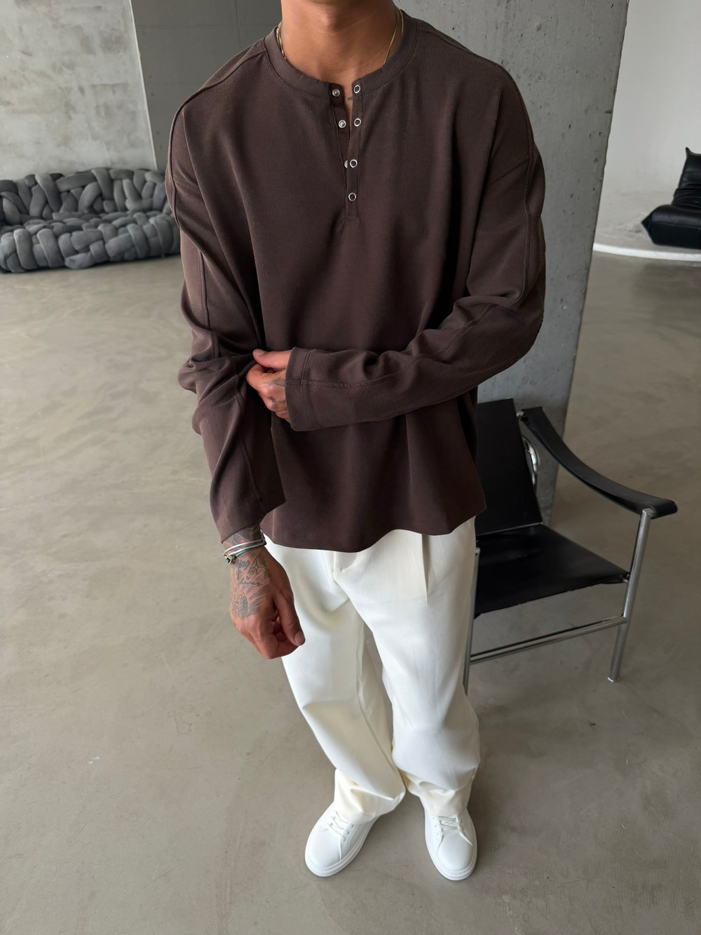 Düğmeli Henly Yaka Premium Sweat