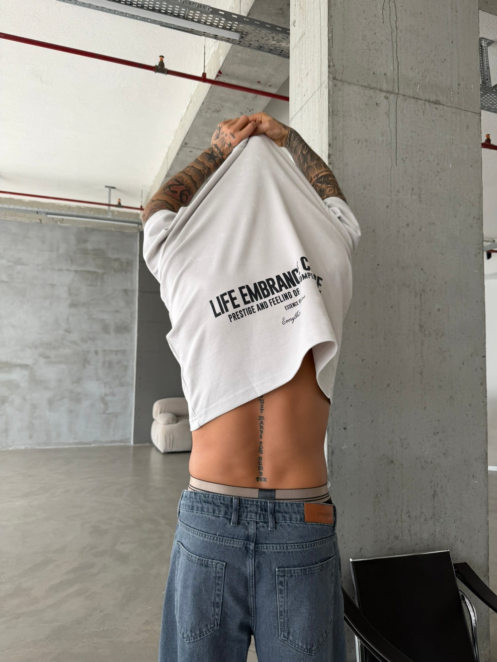 Life Embrance Change Basic T-Shirt - Gri