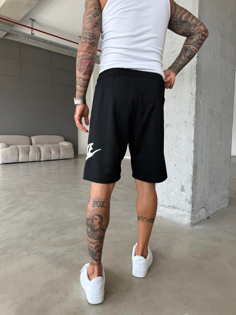 NK Büyük Baskılı Şort - Siyah