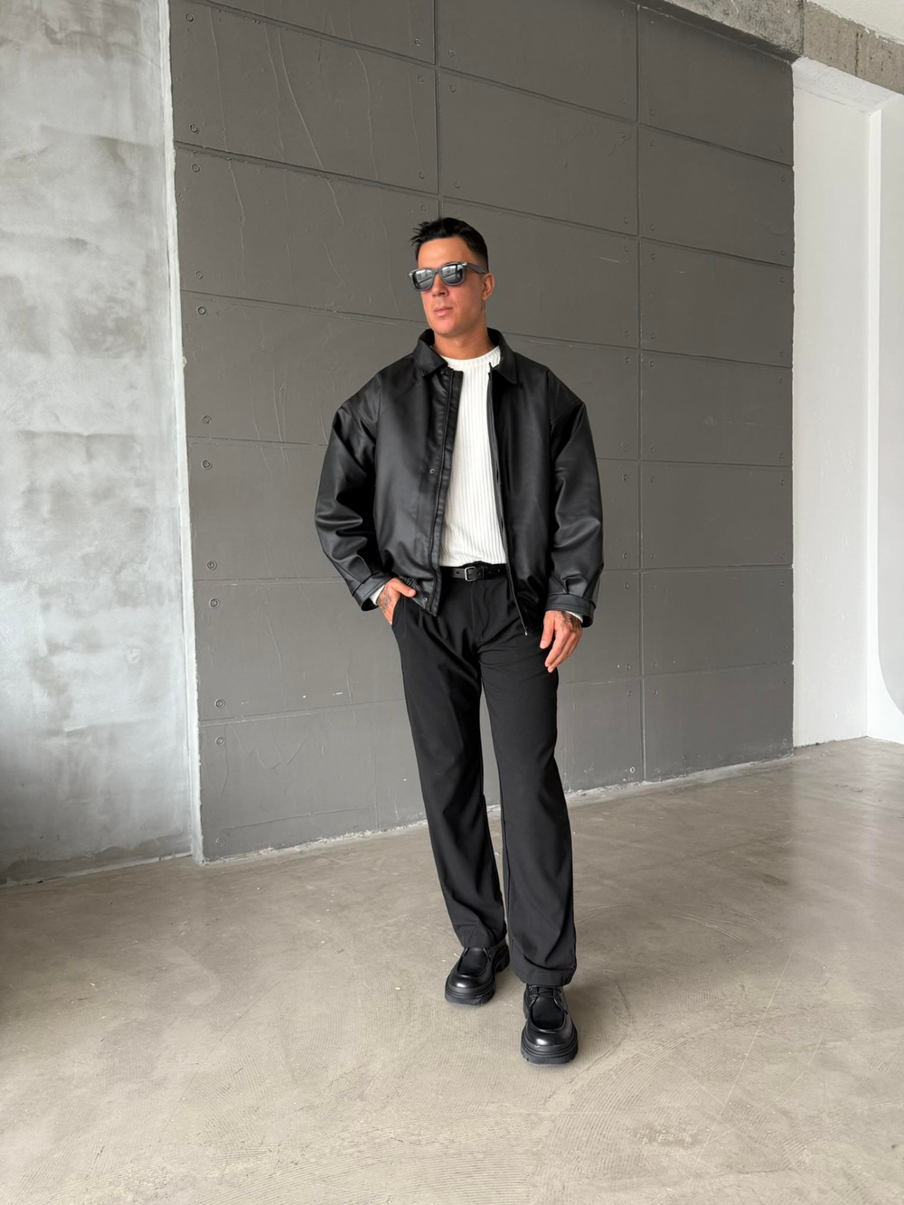 Oversize Fermuarlı ve Çıtçıtlı Deri Ceket