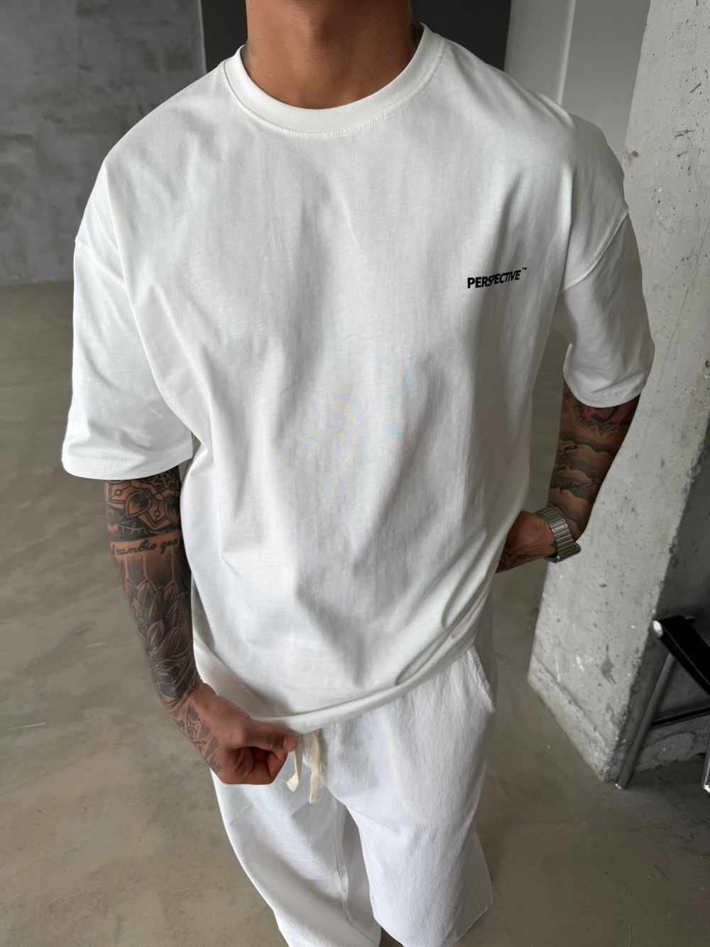 Perspective Oversize Basic T-Shirt - Beyaz