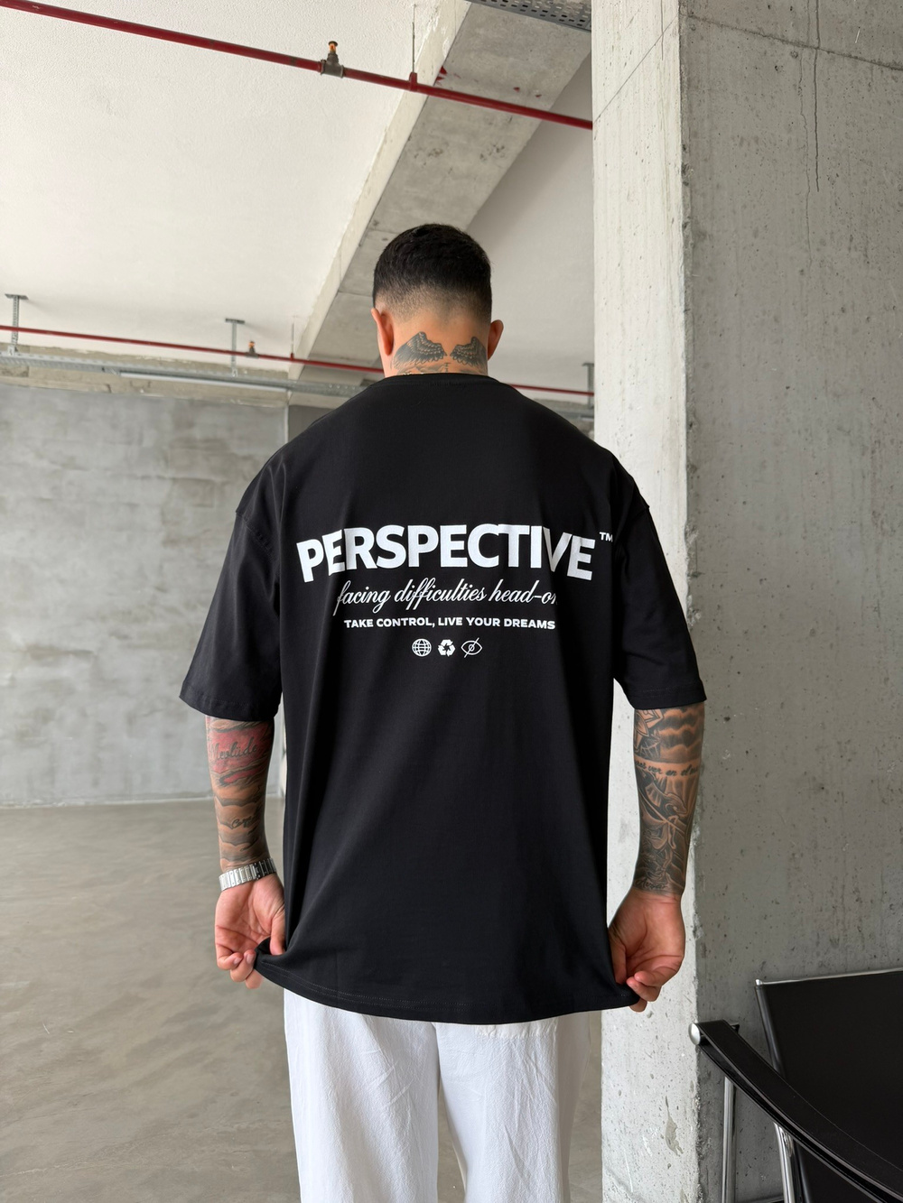Perspective Oversize Basic T-Shirt - Siyah