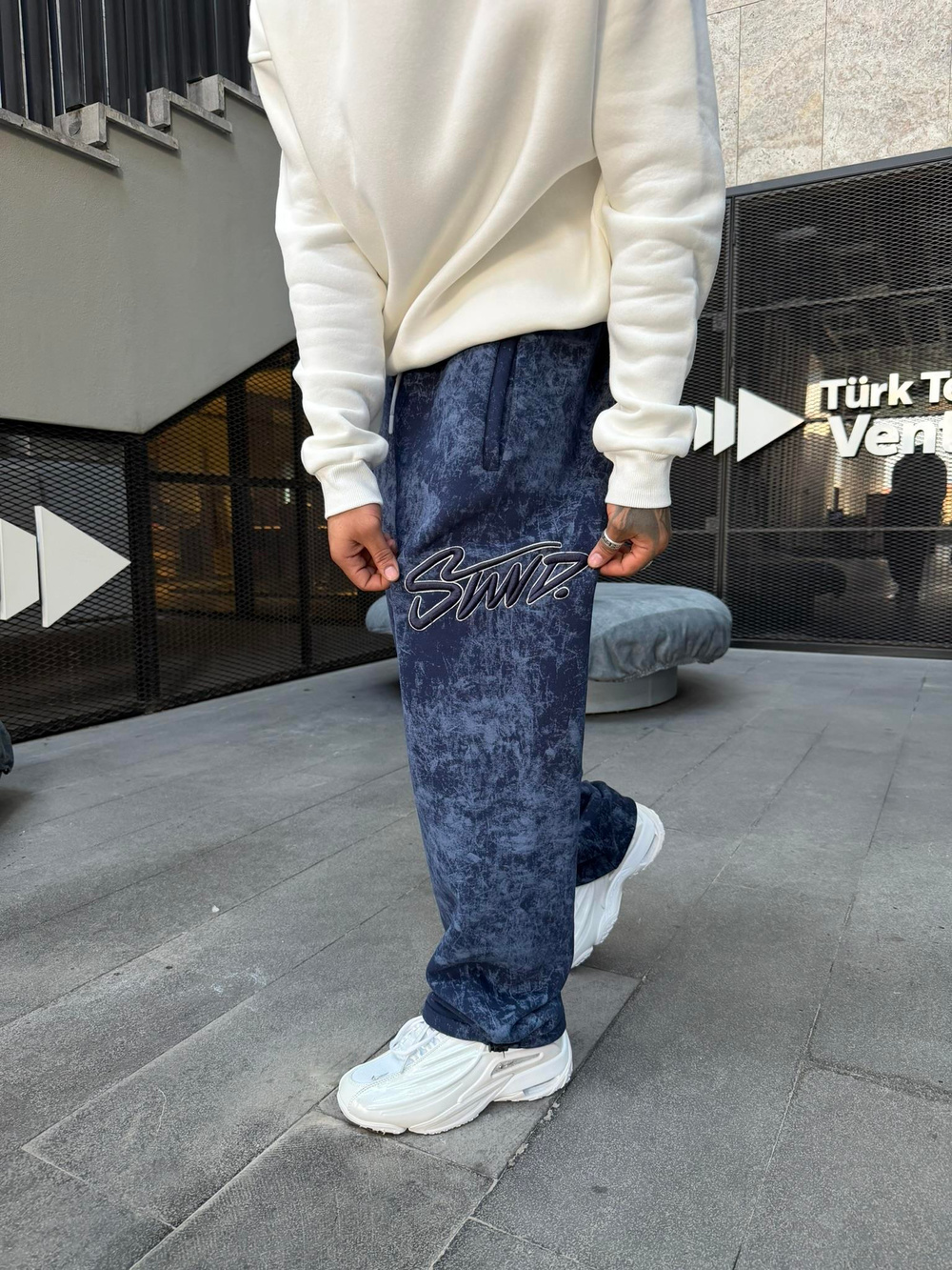 Premium Acid İşlemeli SW Yıkamalı Baggy Eşofman - İndigo