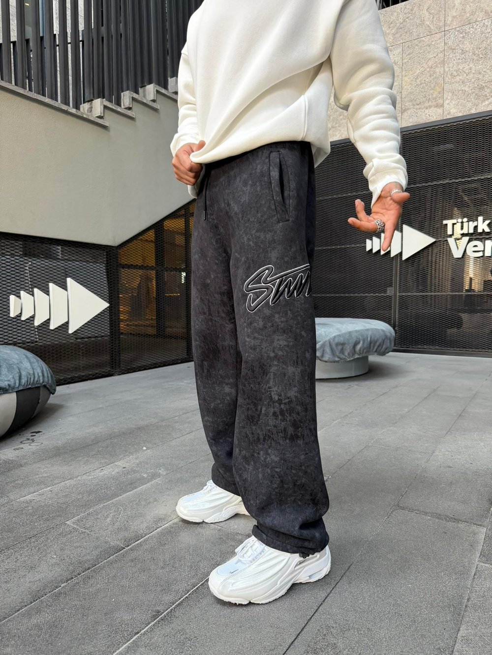 Premium Acid İşlemeli SW Yıkamalı Baggy Eşofman - Siyah