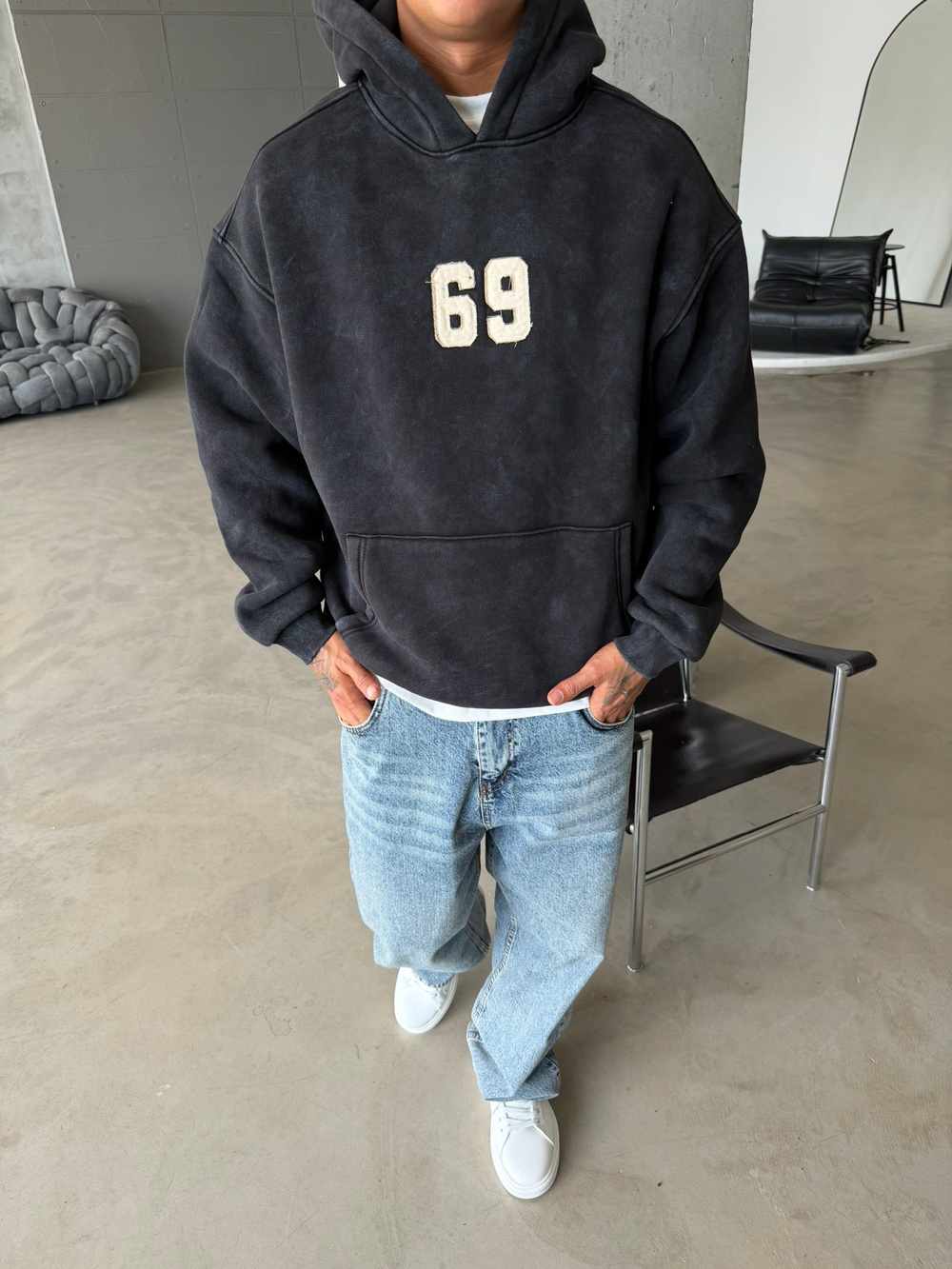 Premium Acid Yıkama 69 Nakışlı Sweat