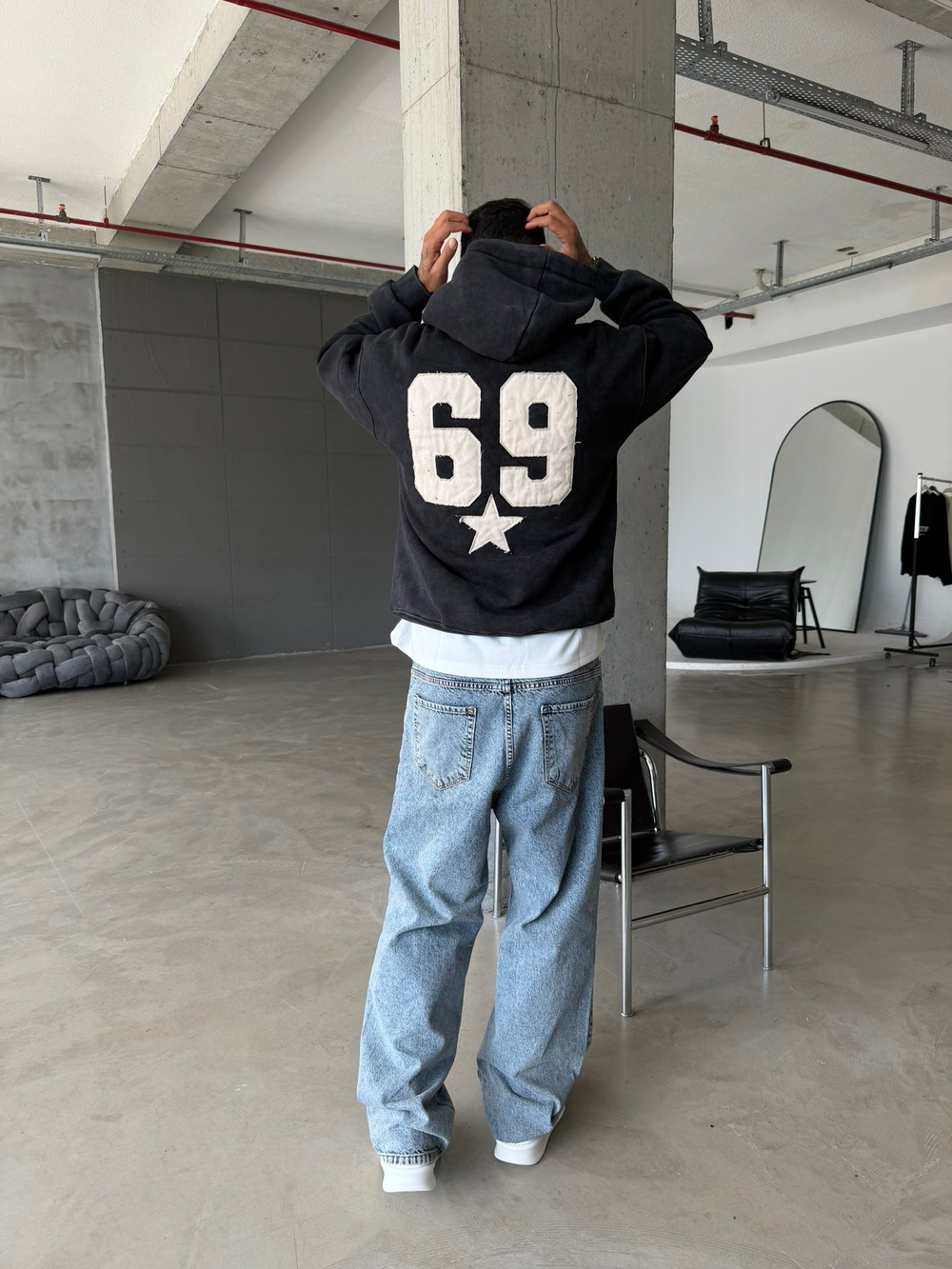 Premium Acid Yıkama 69 Nakışlı Sweat