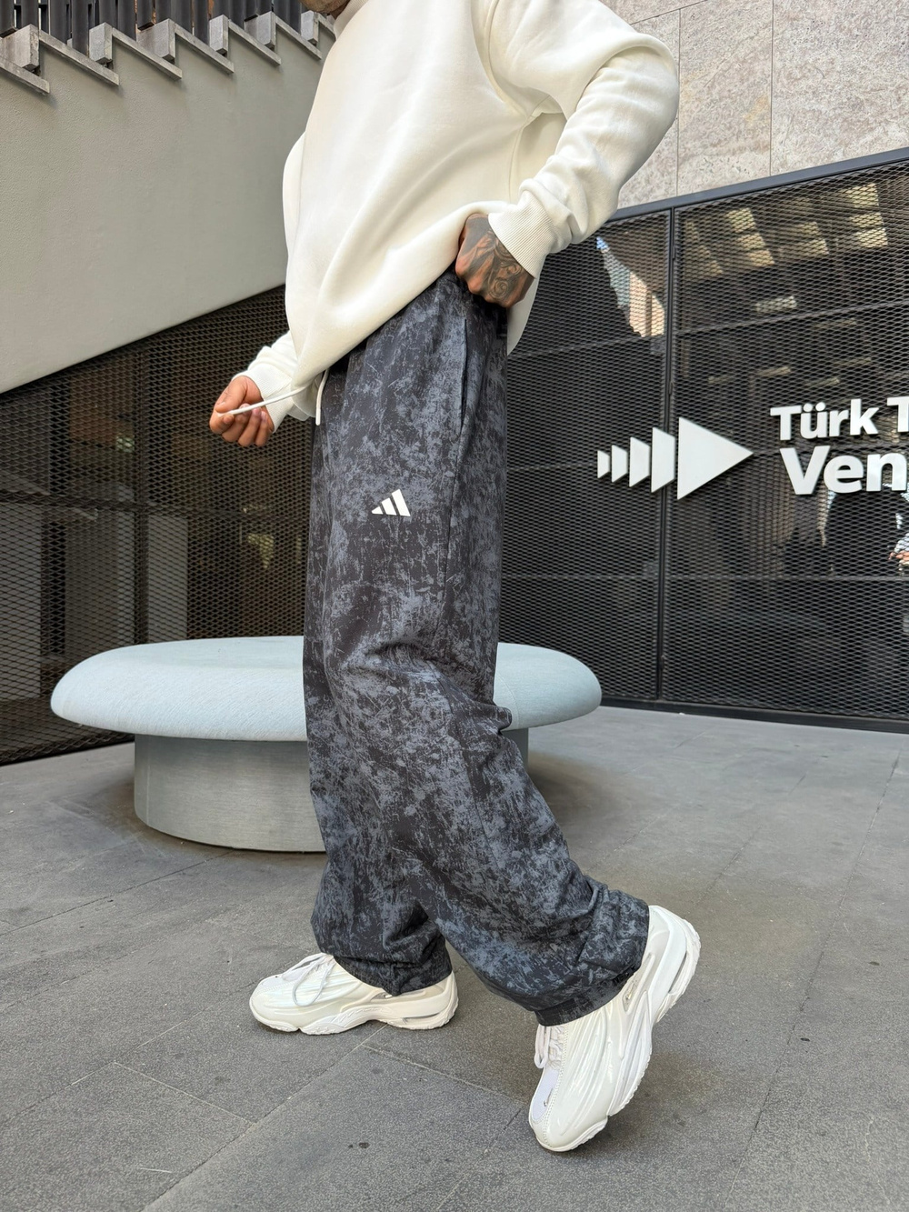 Premium Acid Yıkama Enjeksiyon Baskı Eşofman - Füme