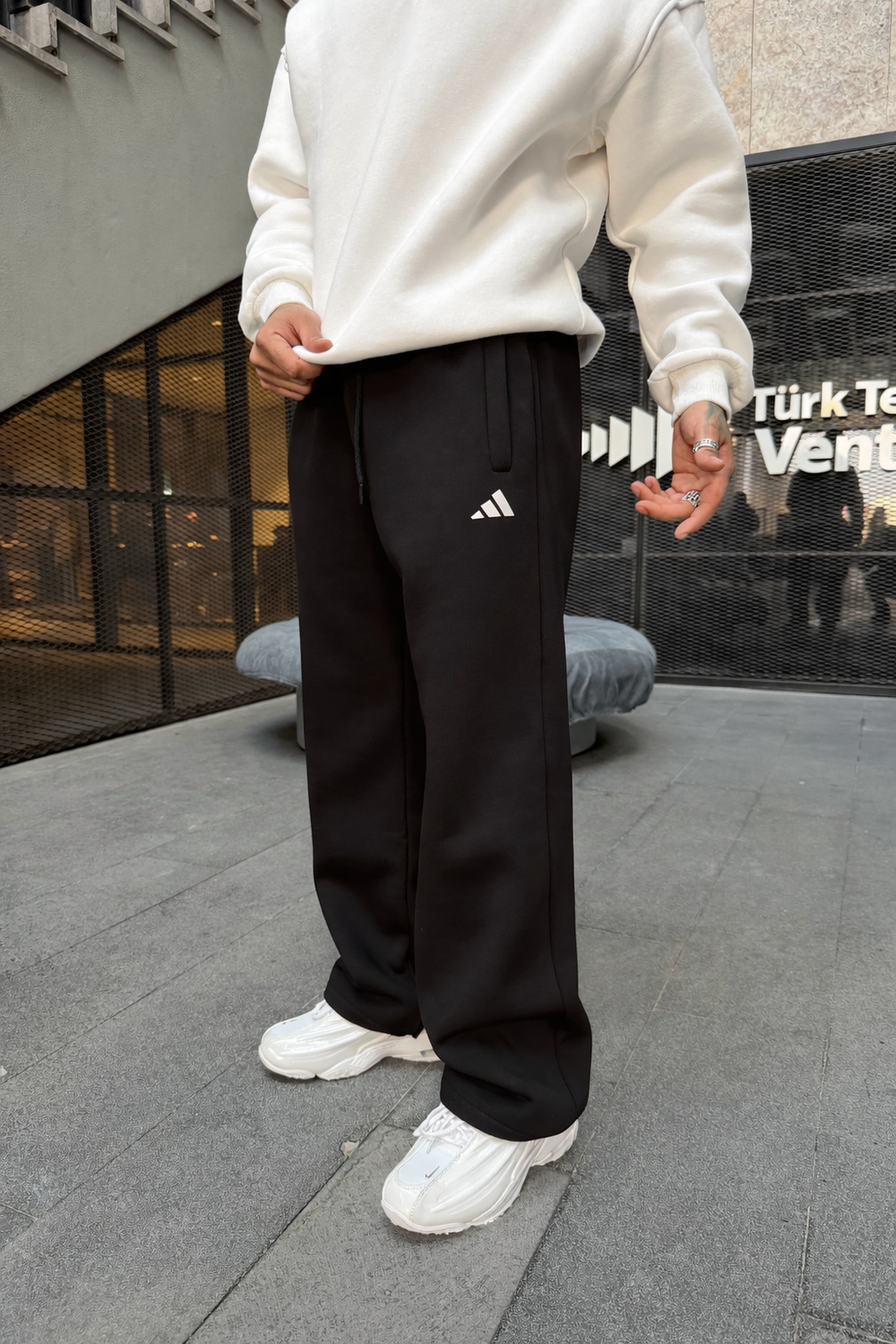 Premium Enjeksiyon Baskı AD Eşofman - Siyah