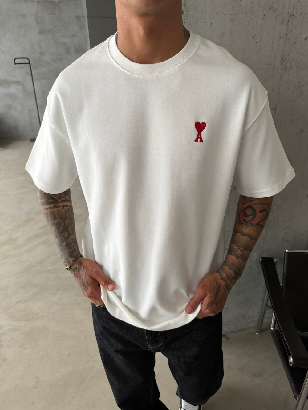 Premium Minimal Nakış A Kalp T-Shirt - Beyaz
