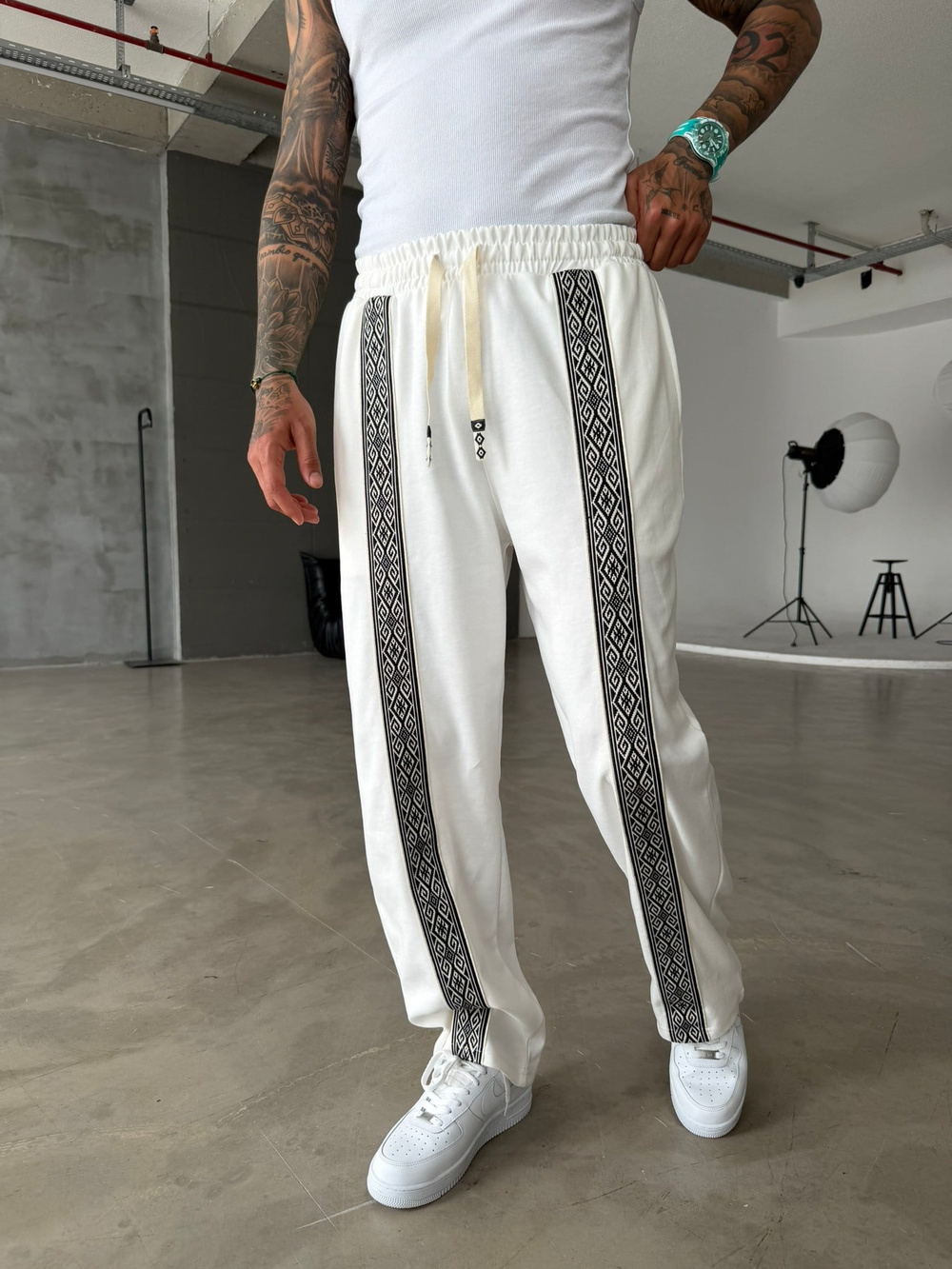 Premium Ön Şerit Detaylı Baggy Eşofman - Beyaz