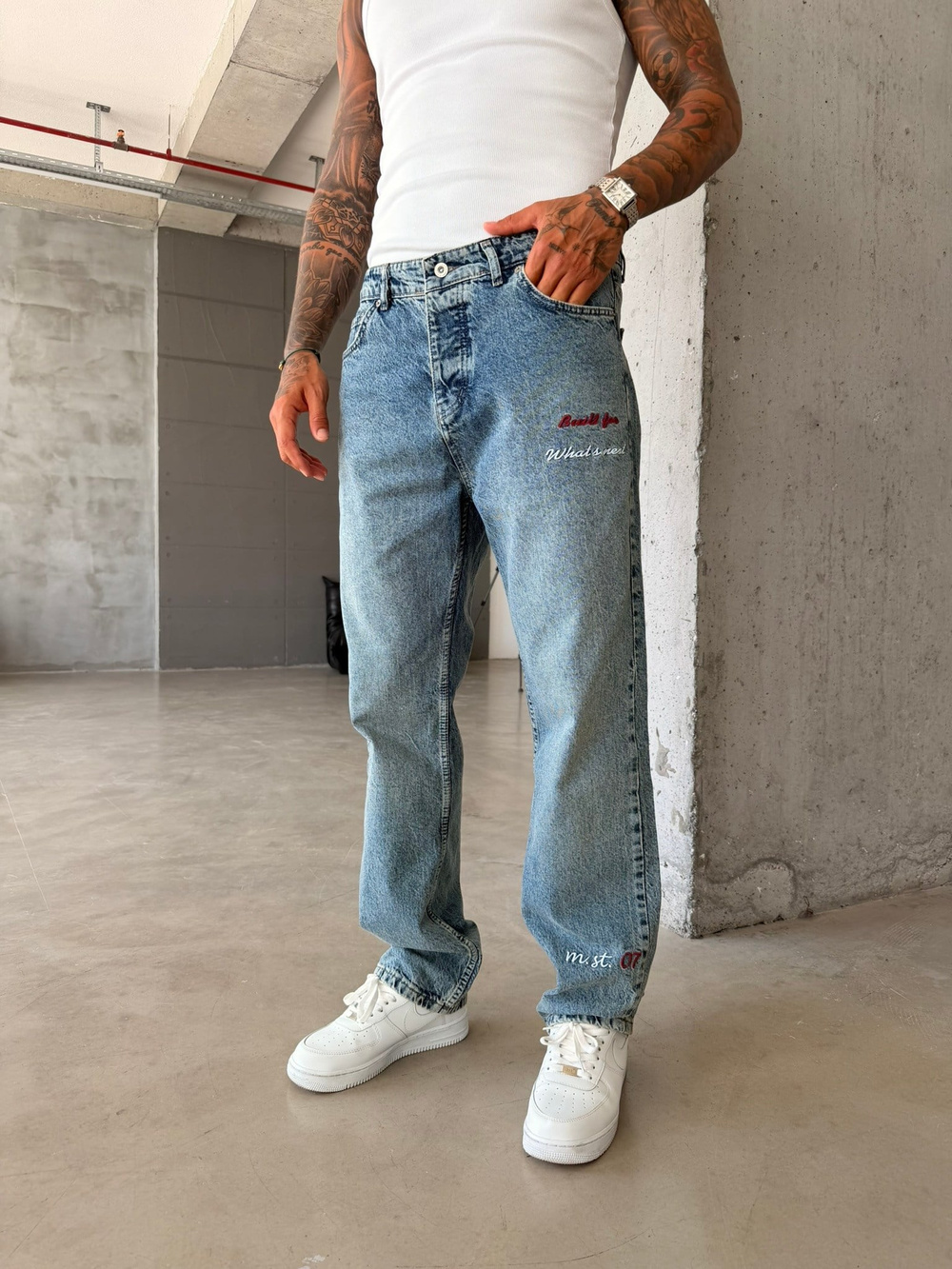 Signature Baggy Jean