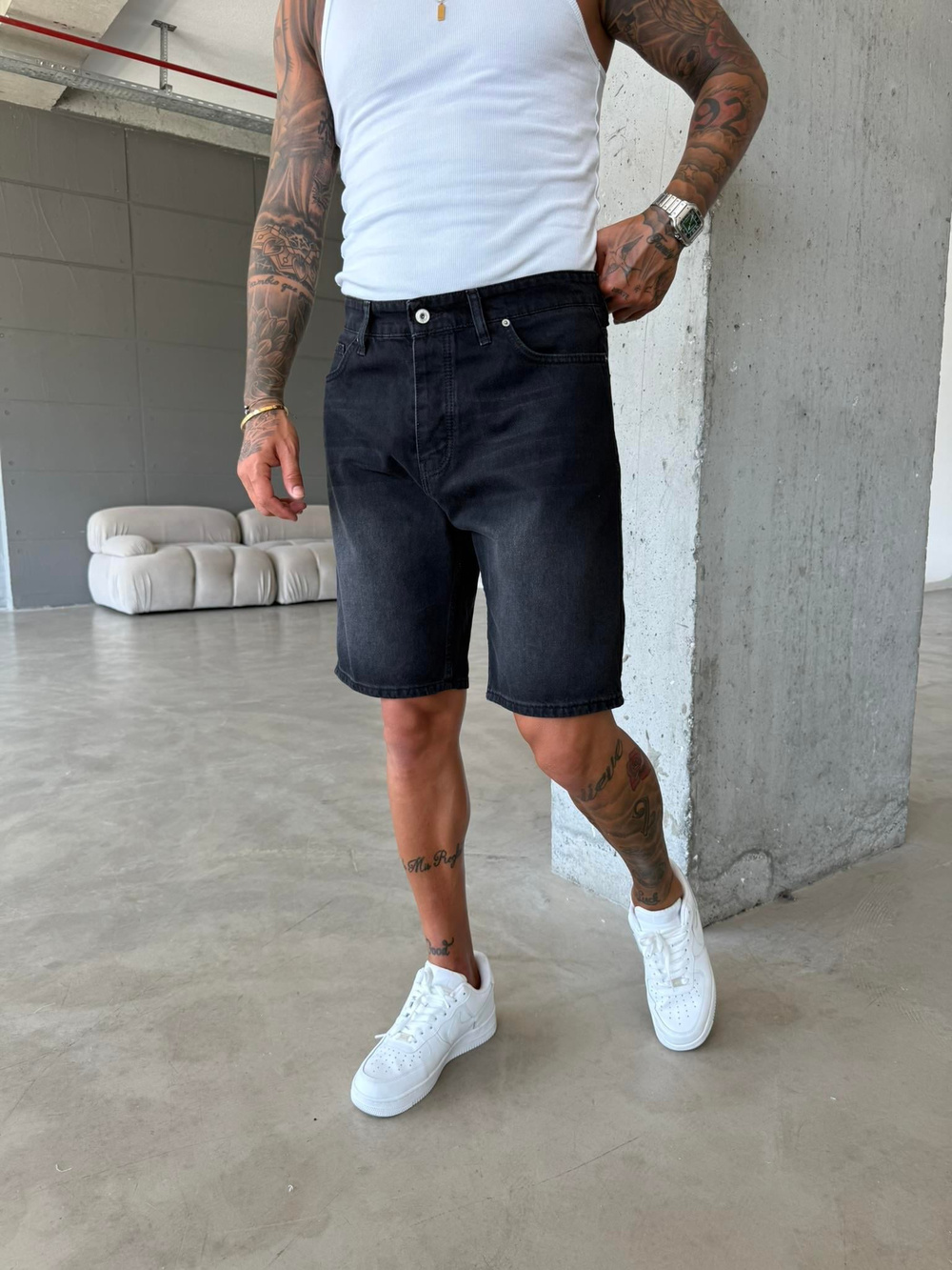 Soluk Siyah Denim Şort - Siyah