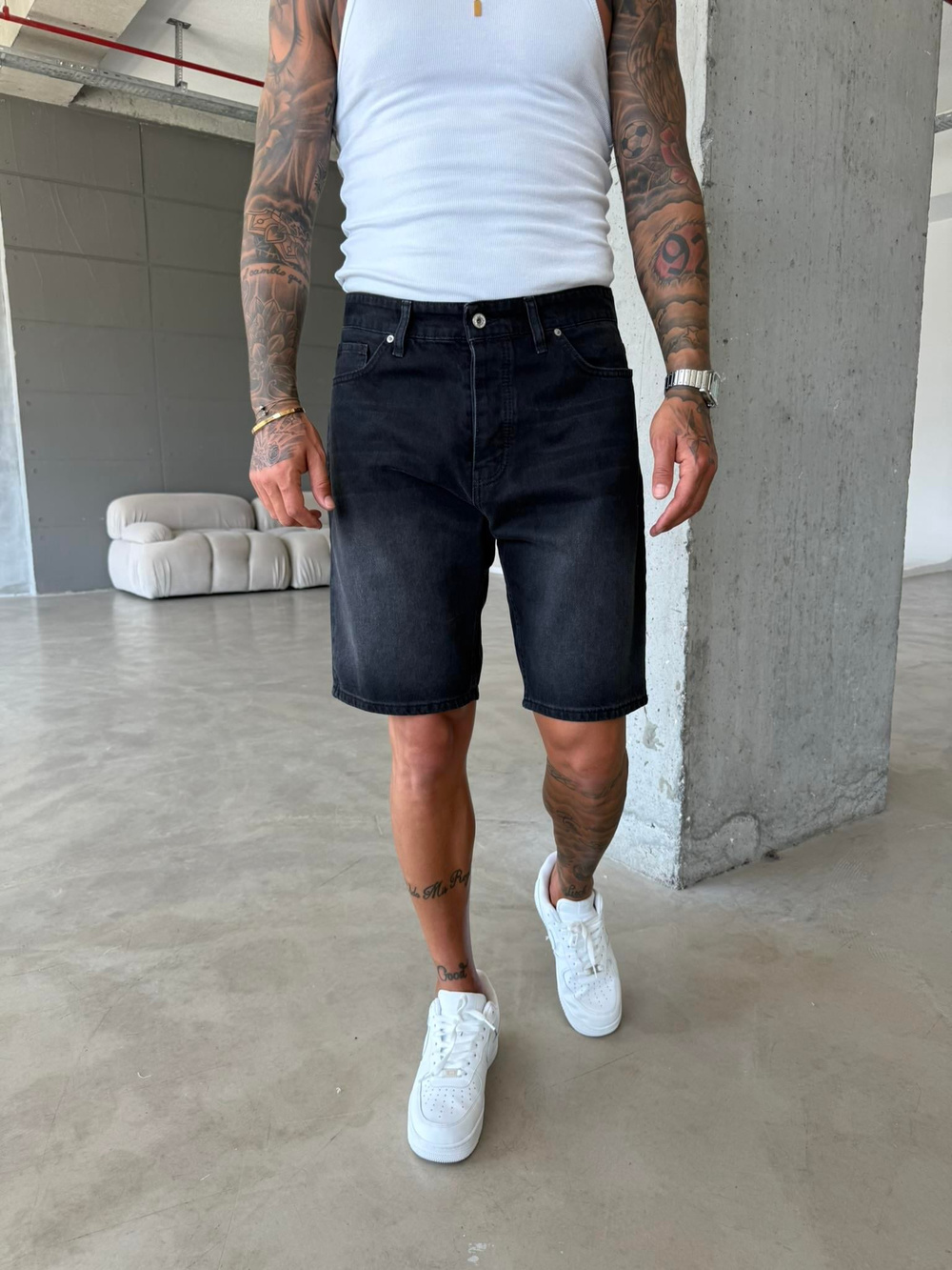 Soluk Siyah Denim Şort - Siyah