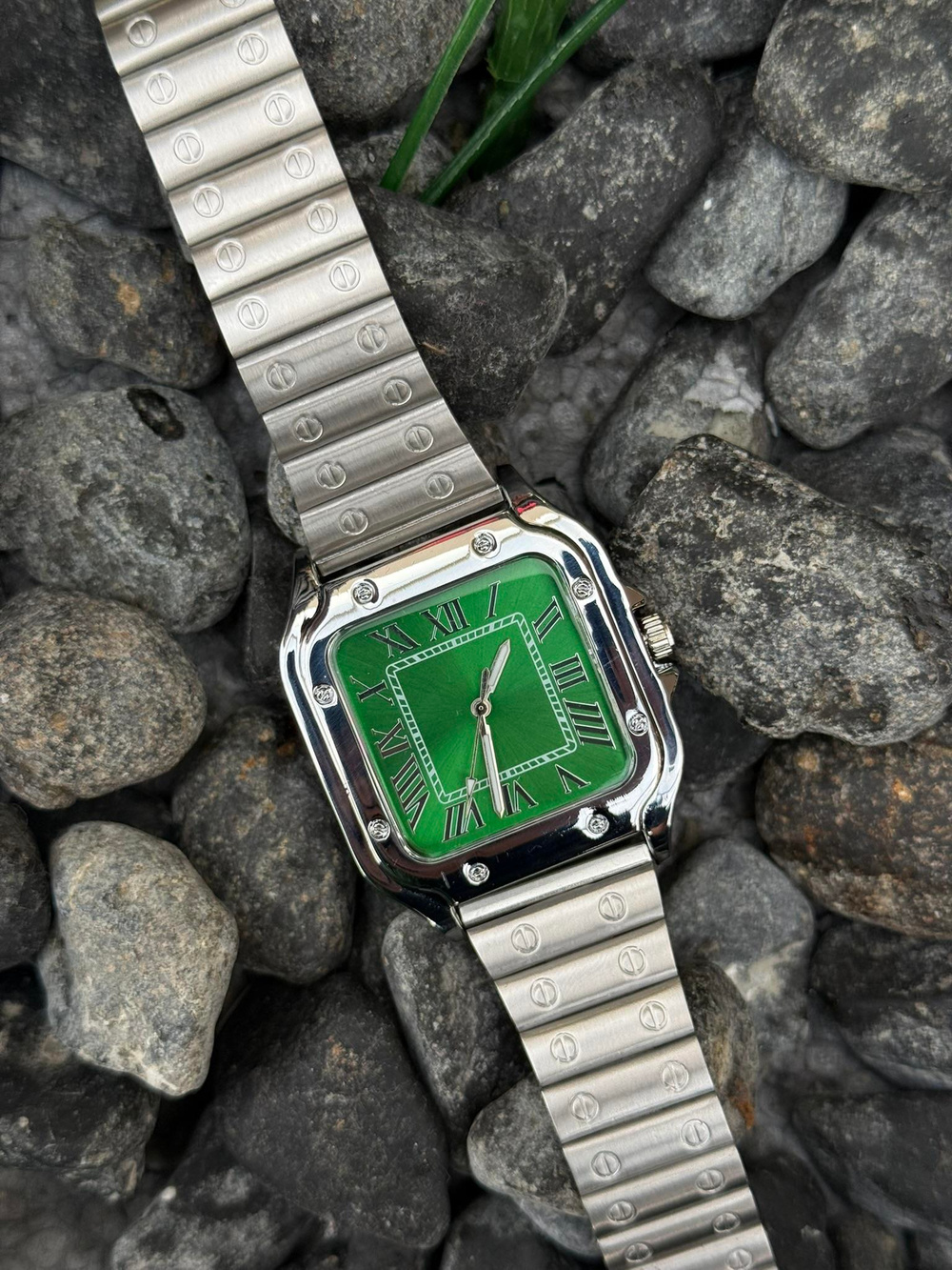 Vintage Rakamlı Saat - Yeşil