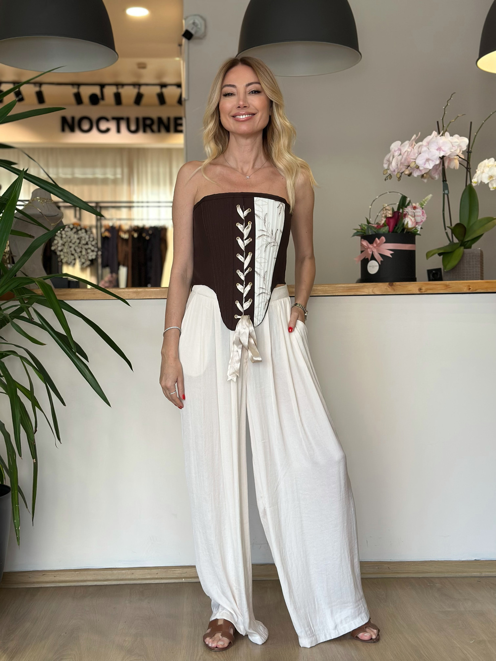 Kahve Beyaz Detaylı Korse Askı00147
