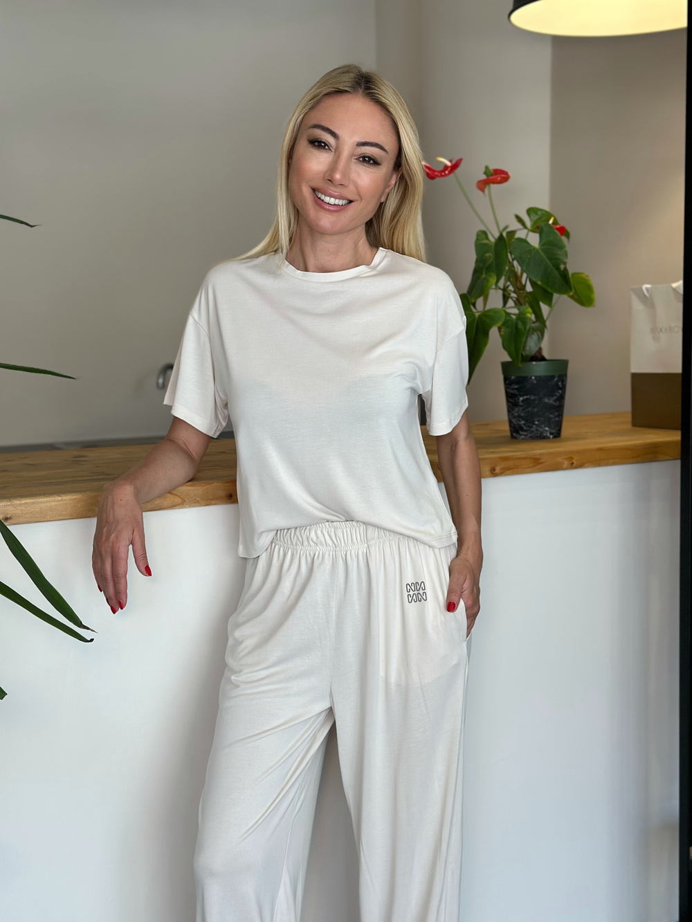 Marka Model Ekru Modal Takım