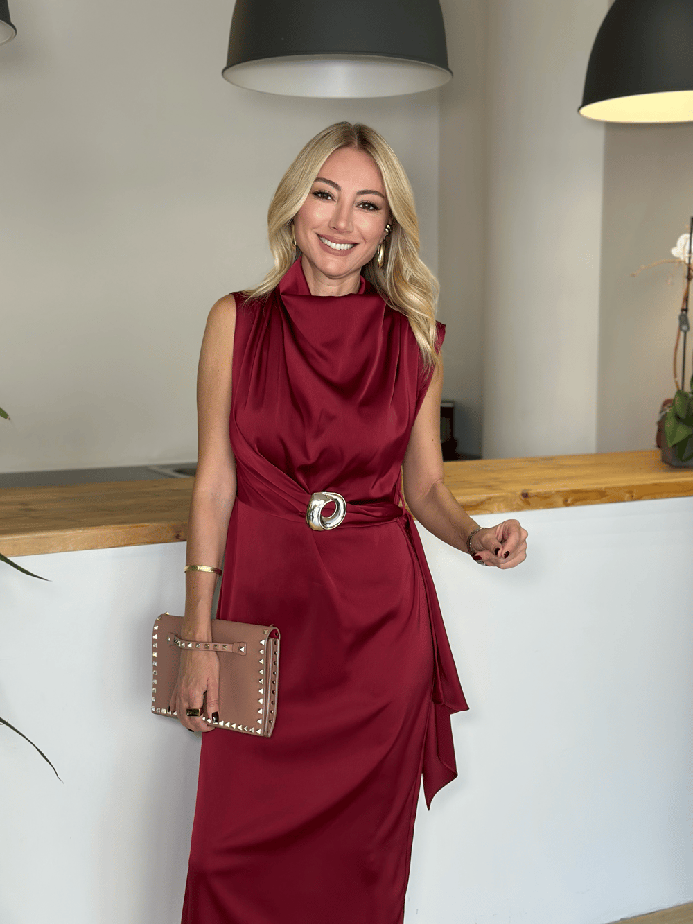 Saten Bordo Tasarım Elbise Askı00386