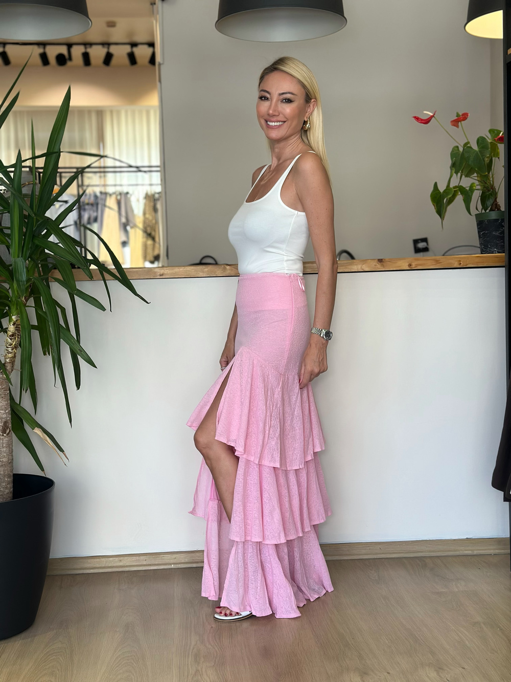 Yırtmaçlı Pembe Etek