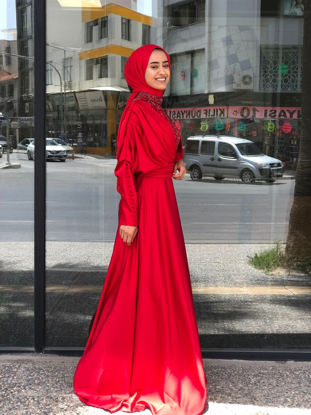 KENZEL SATEN  YAKA VE GÖĞSÜ TAŞ İŞLEMELİ ABİYE