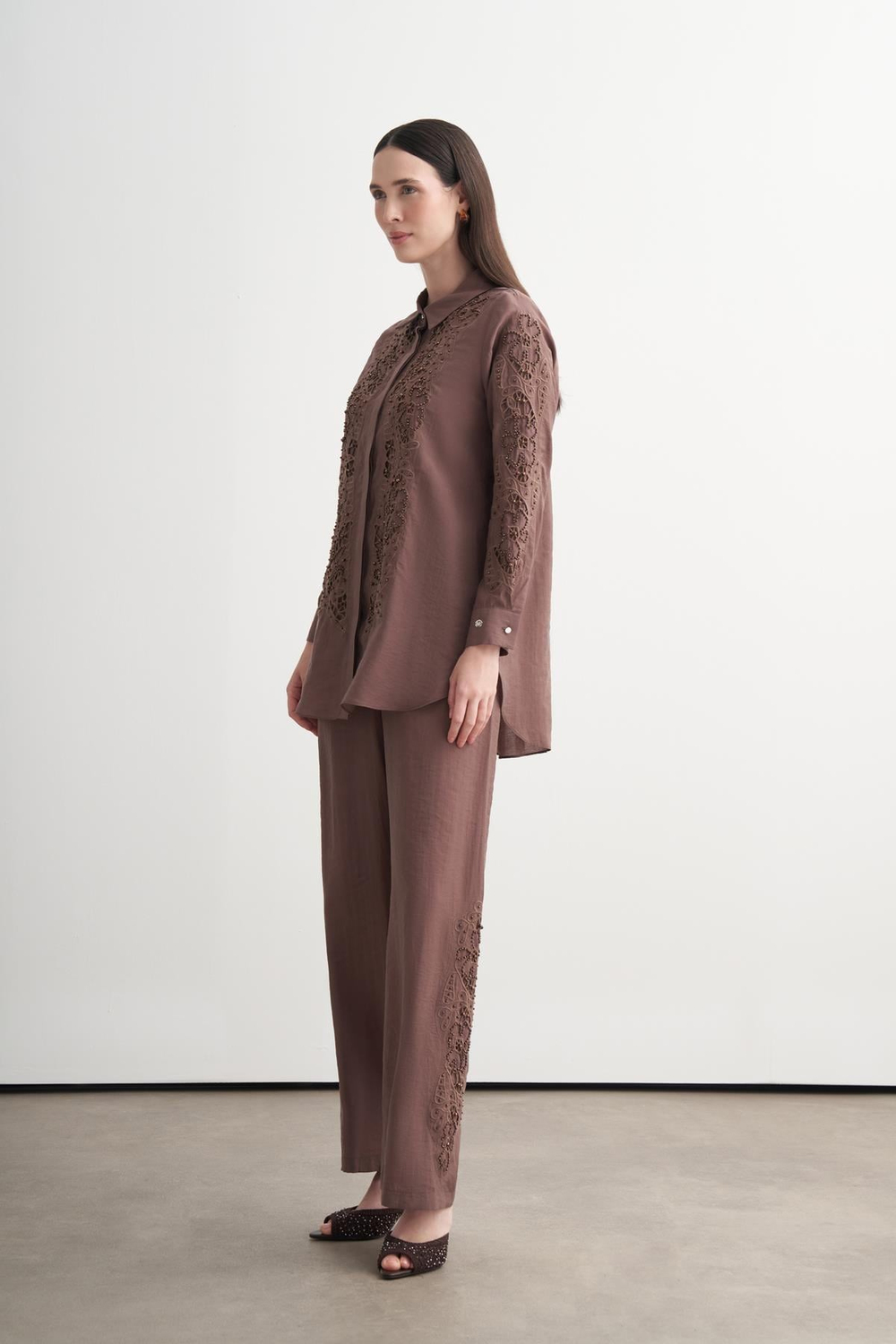Merwe By Moodbasic KRİSTAL BONCUK İŞLEMELİ NAKIŞLI TAKIM