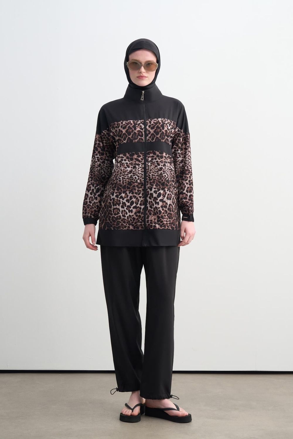 MOODBASİC SWİMWEAR LEOPARLI PAREOLU ÜÇLÜ TESETTÜR MAYO