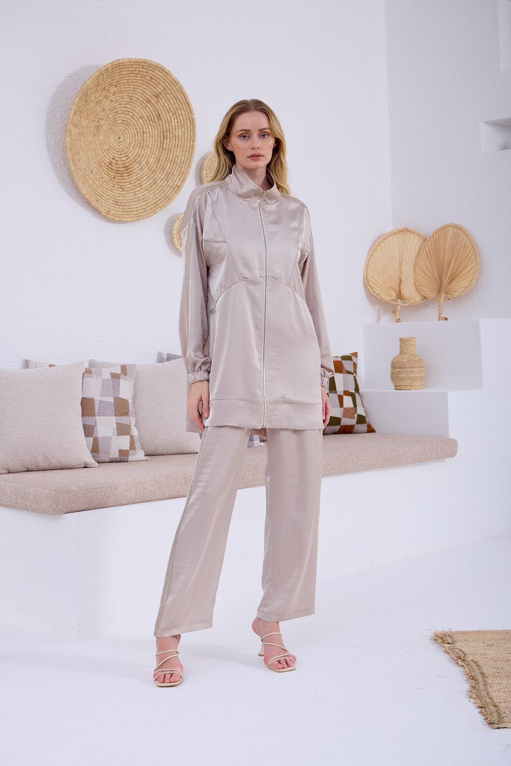 Premium By Moodbasic METAL PUL ŞERİTLİ İPEK SATEN TAKIM