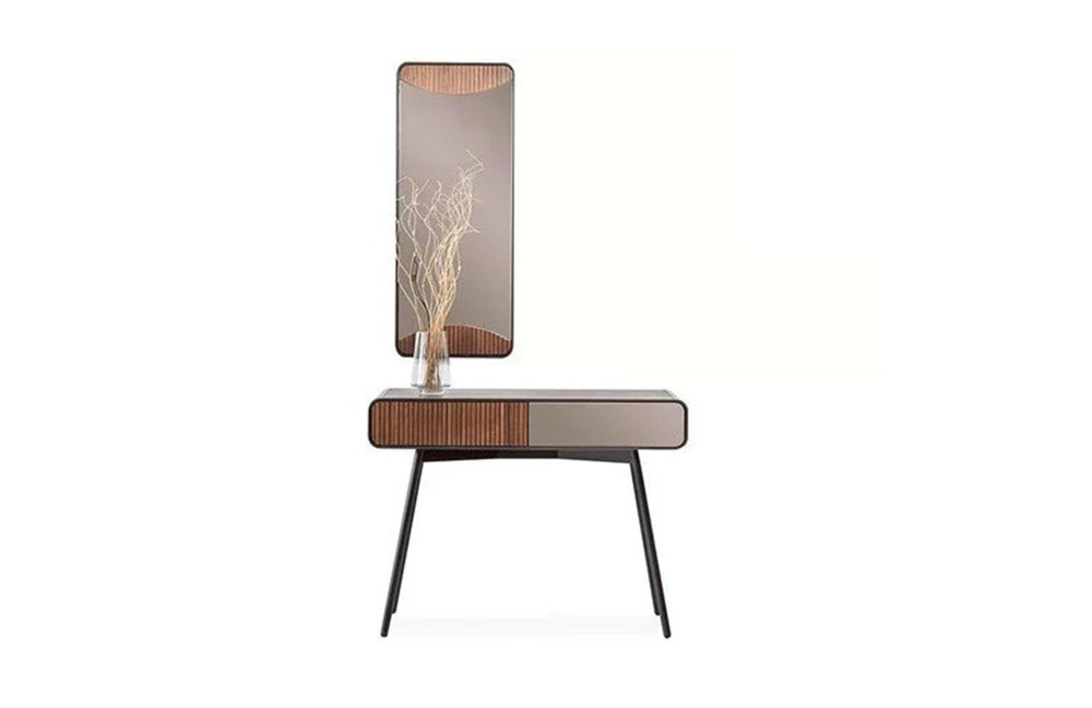 Judita Dresuar + Ayna