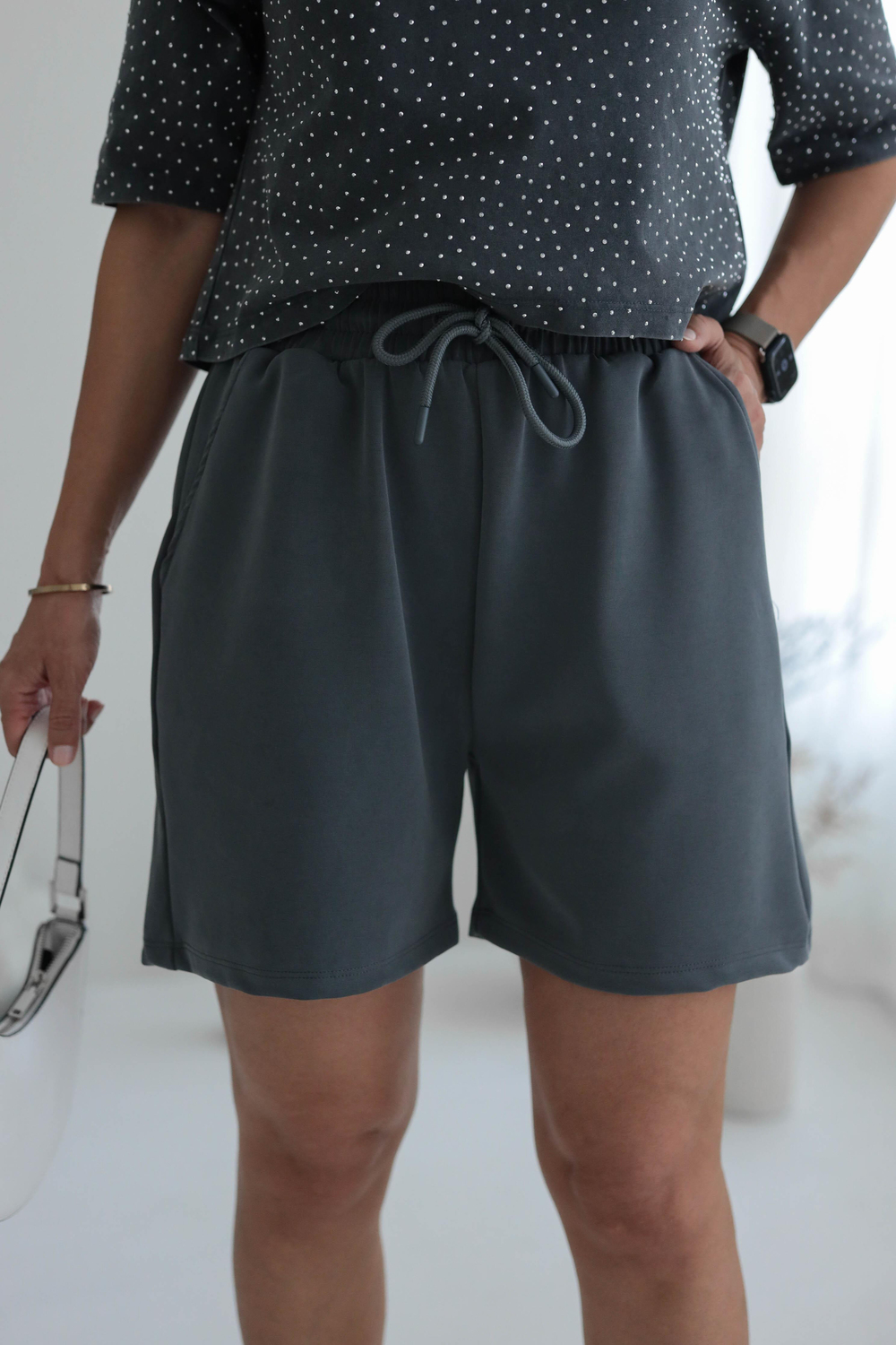 Bel Lastikli Yumuşak Dokulu Şort