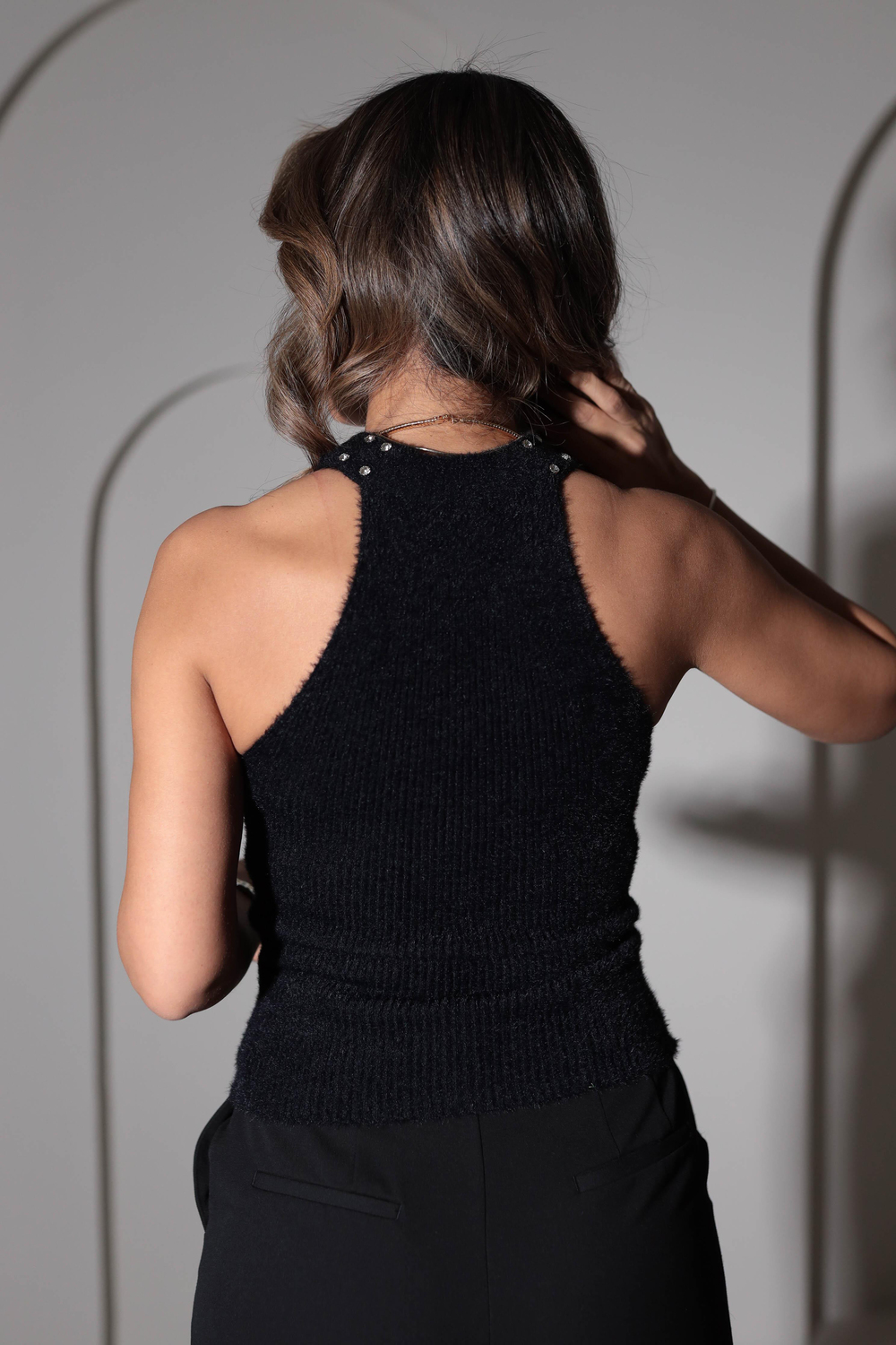 0291 Angora Yakası İncili Taşlı Kolsuz Bluz SİYAH