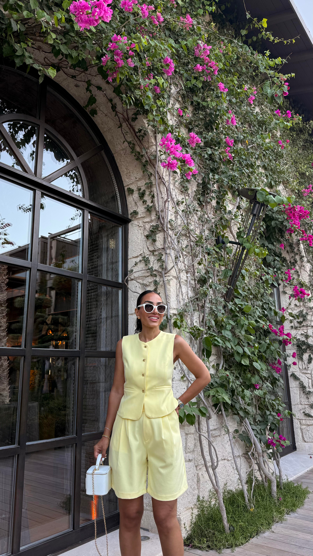 0292 Gold Düğmeli Yelek & Şort Takım SARI