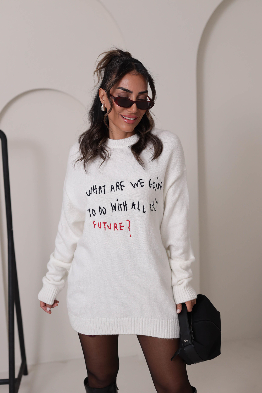 1124 Yazı Nakışlı Oversize Kazak