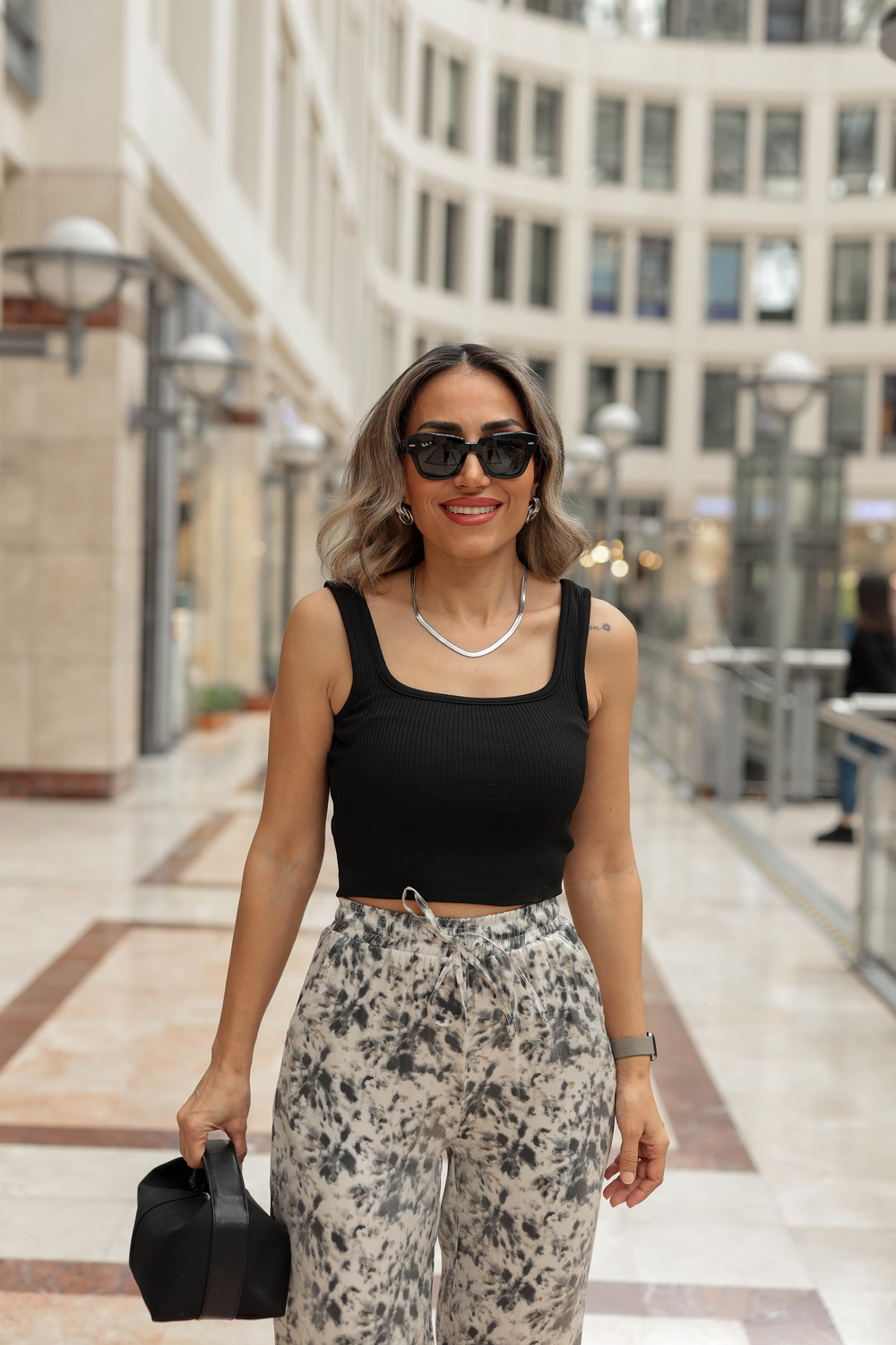 0020 Kalın Askılı Triko Crop Atlet
