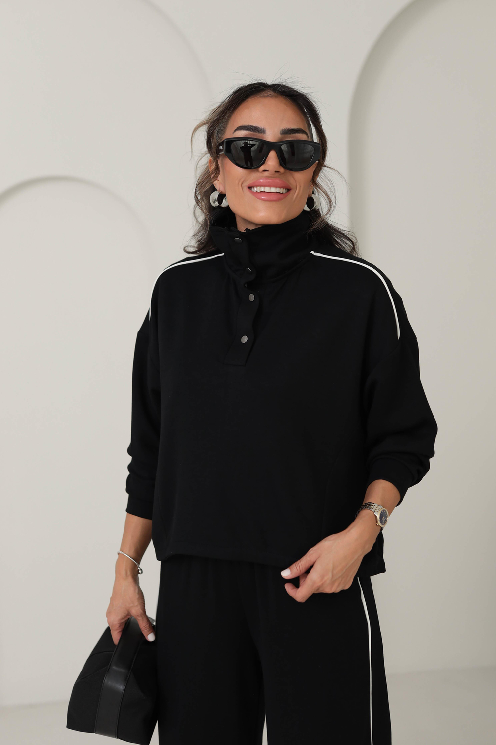 137 Dik Yaka Önü Çıtçıtlı Biyeli Modal Takım SİYAH