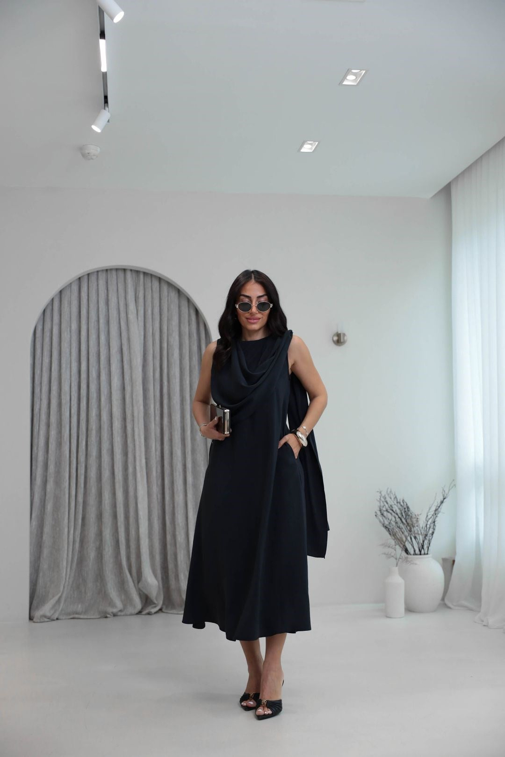 3419 Şal Detaylı Tencel Kumaş Sıfır Kol Elbise SİYAH